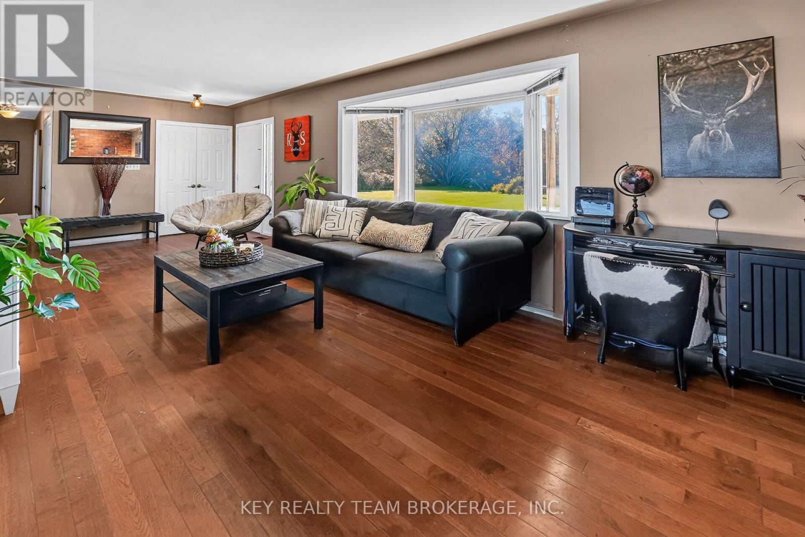 3216 Hall Road Property Photo 10