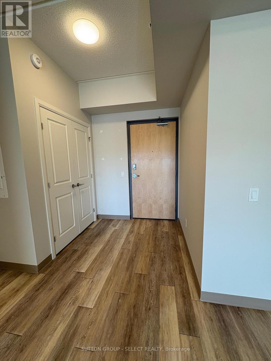 810 - 99 Pond Mills Road Property Photo 3
