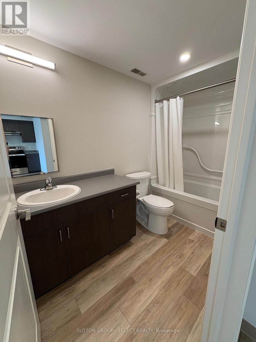 810 - 99 Pond Mills Road Property Photo 4