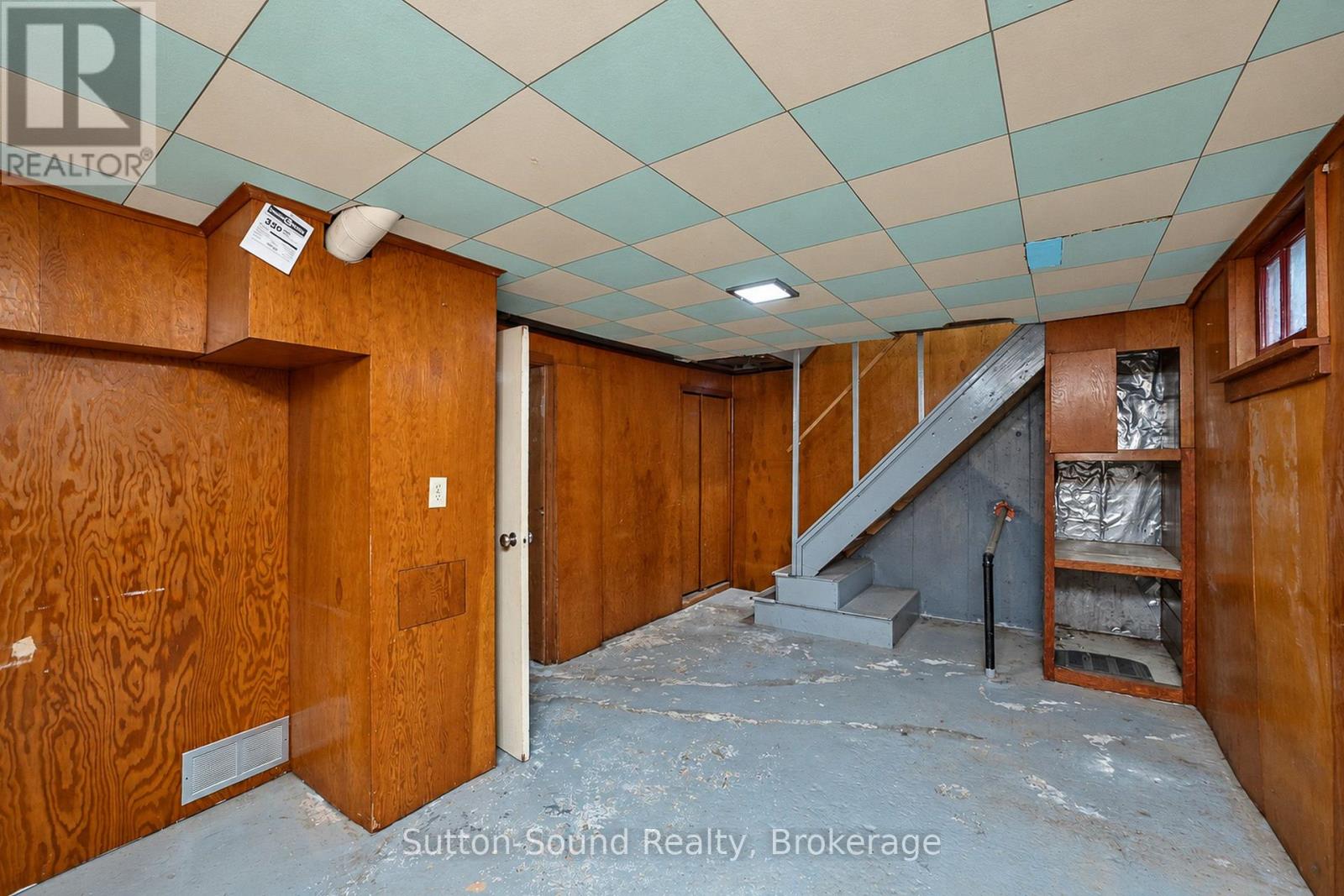 720 5th St East Street E Property Photo 21