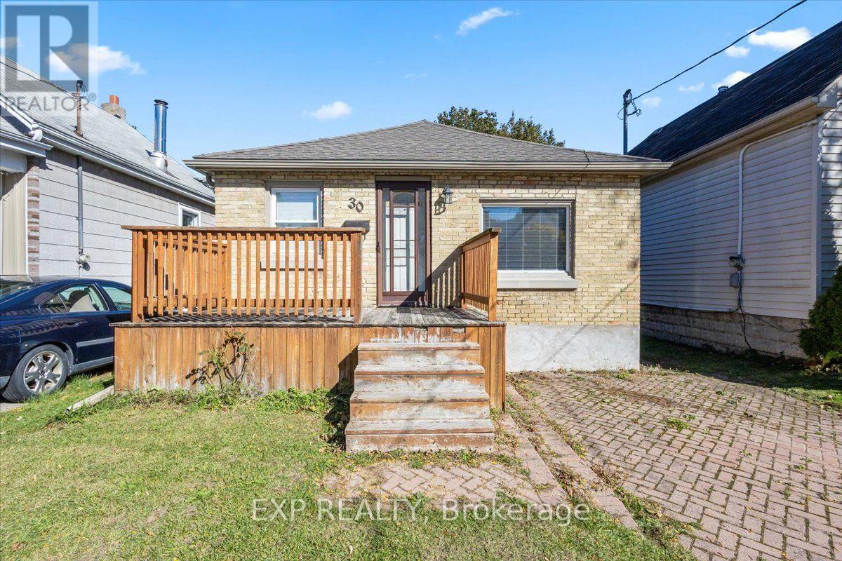 30 Glenwood Avenue Property Photo 4