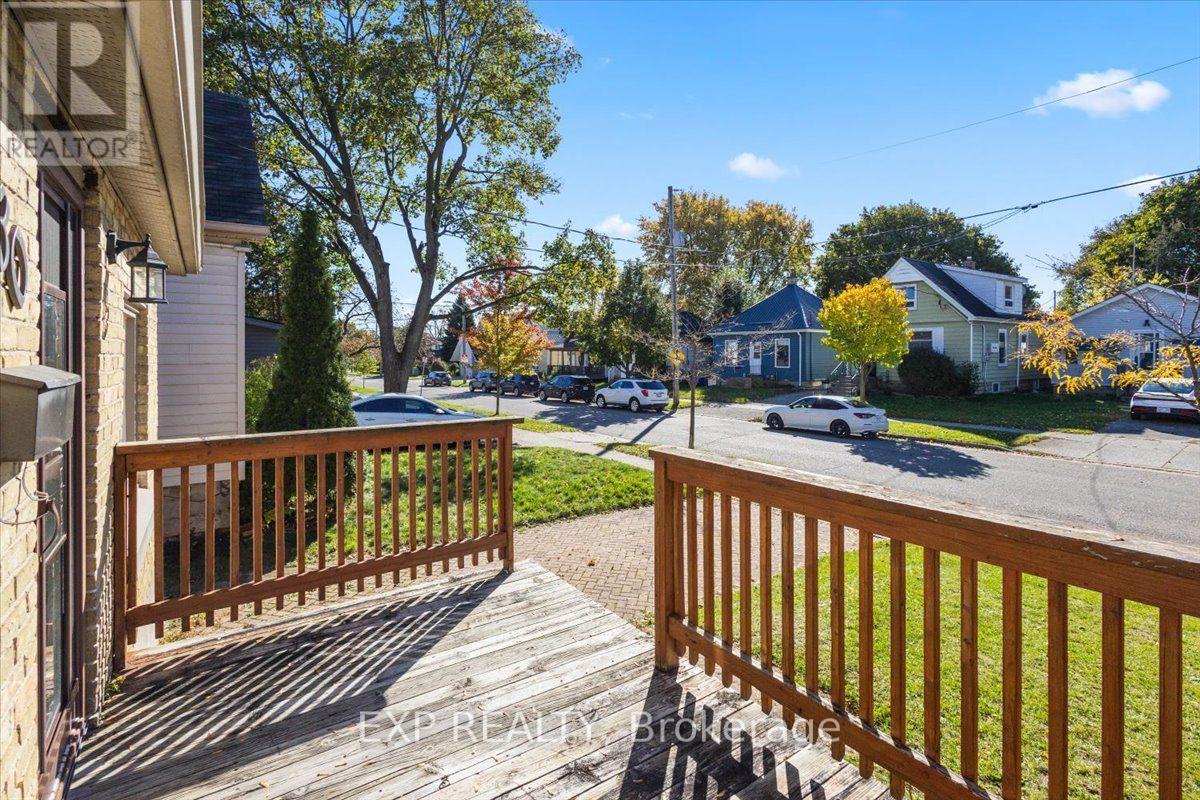 30 Glenwood Avenue Property Photo 5