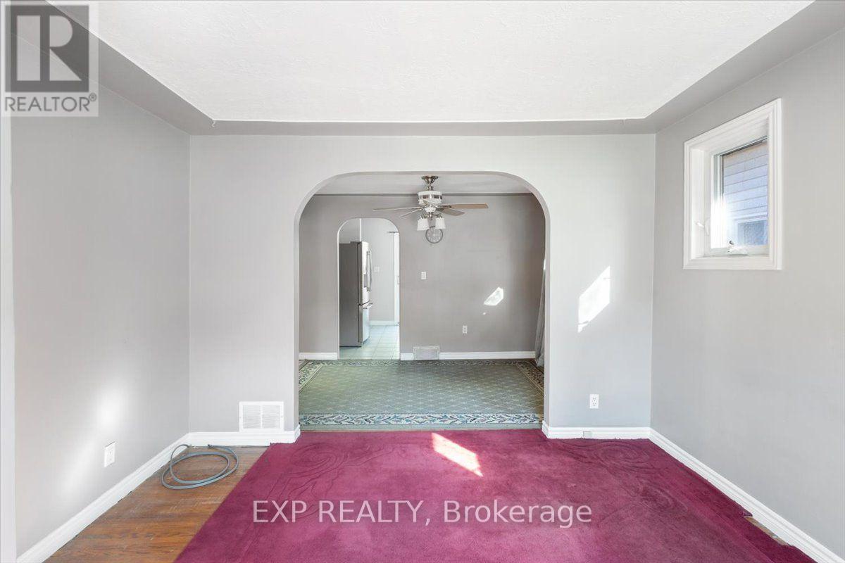 30 Glenwood Avenue Property Photo 12