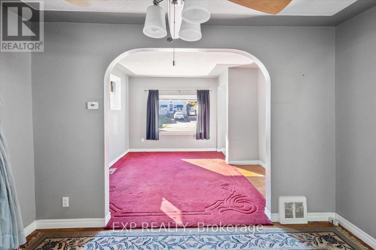 30 Glenwood Avenue Property Photo 16