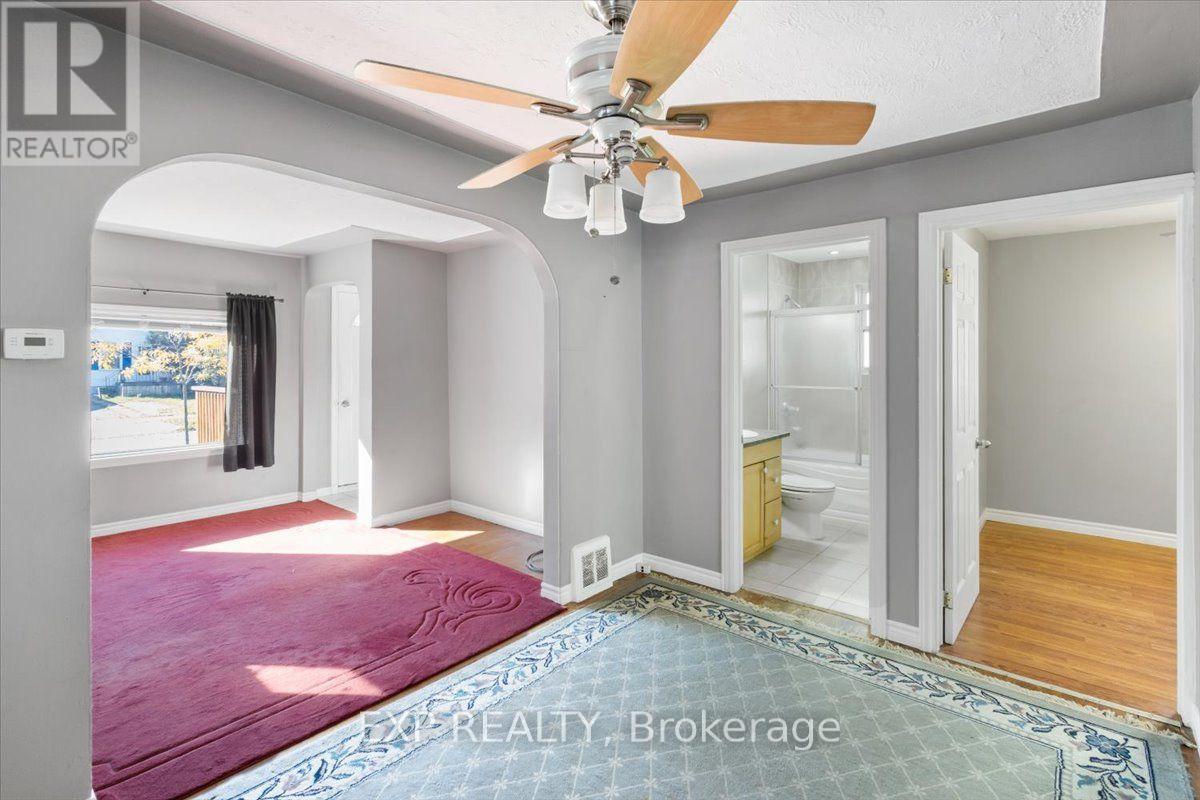 30 Glenwood Avenue Property Photo 17