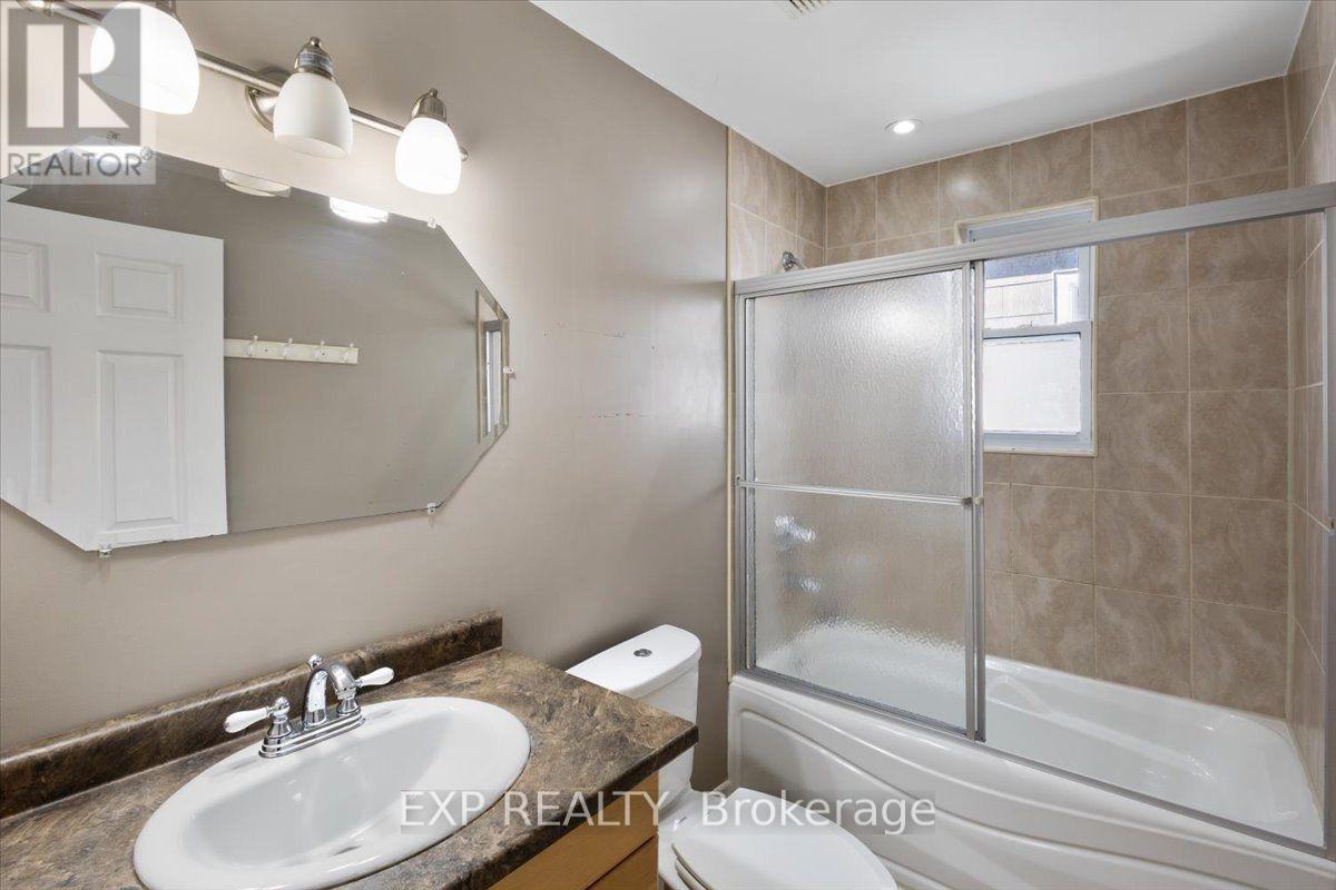 30 Glenwood Avenue Property Photo 18