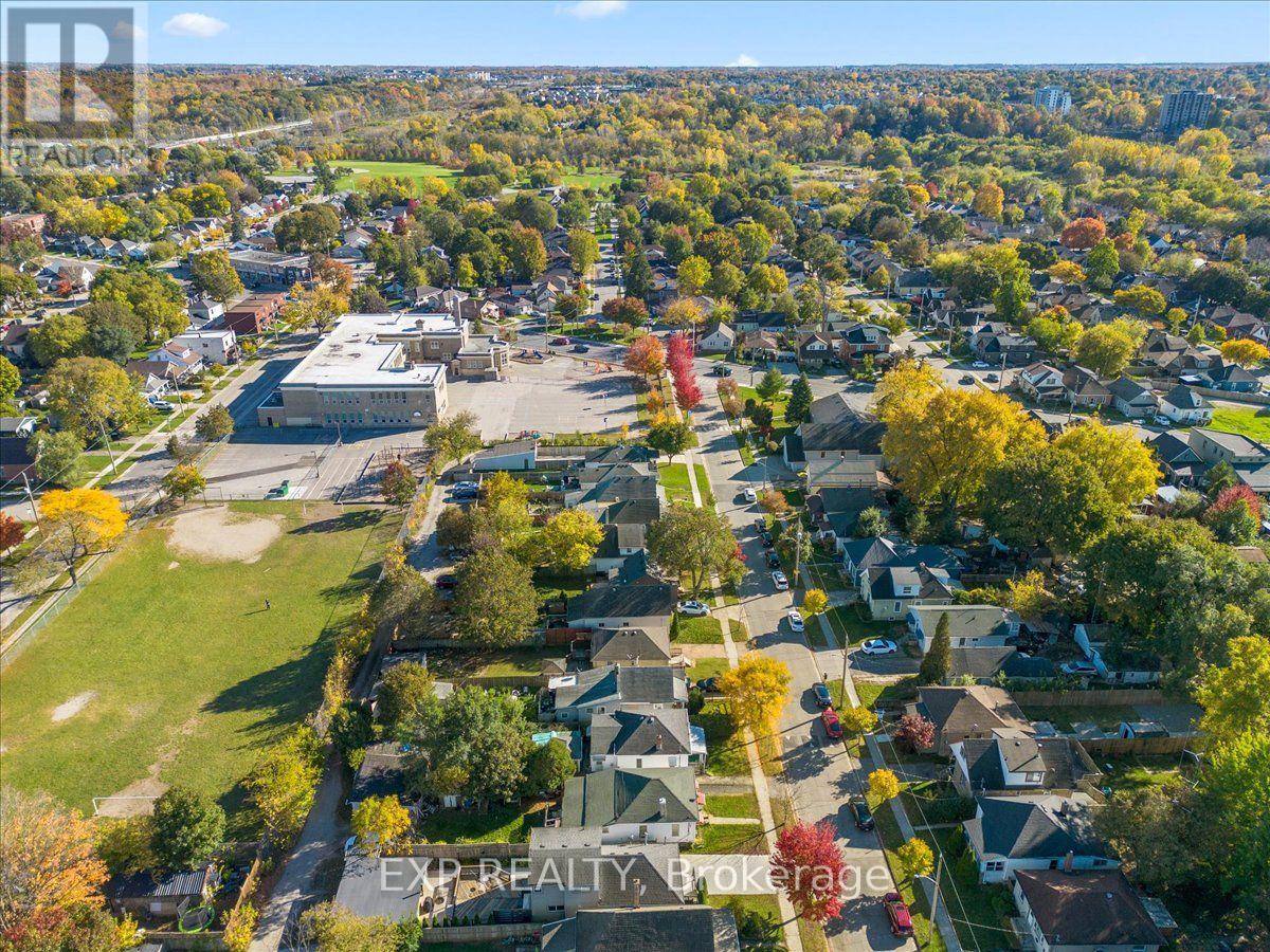 30 Glenwood Avenue Property Photo 45
