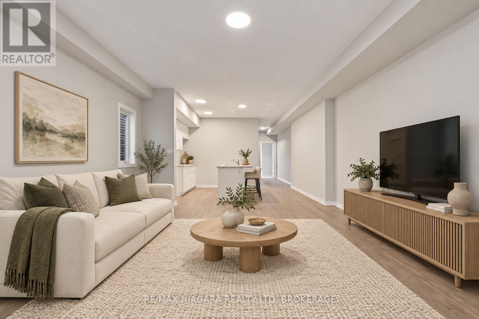 51 Superior Street Property Photo 5
