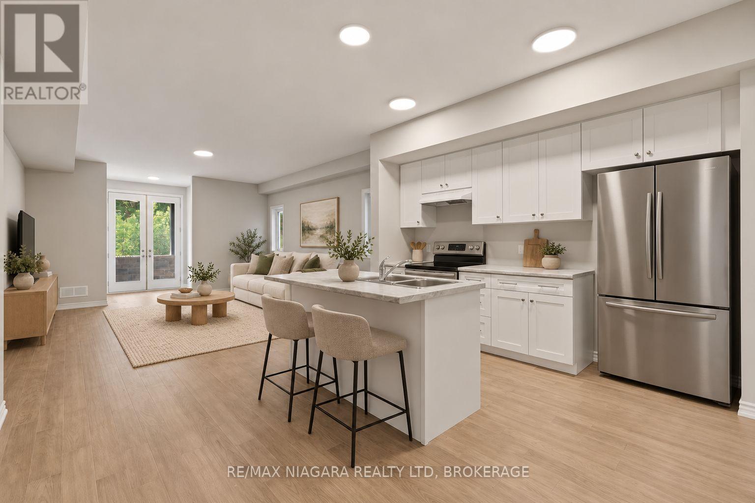51 Superior Street Property Photo 9