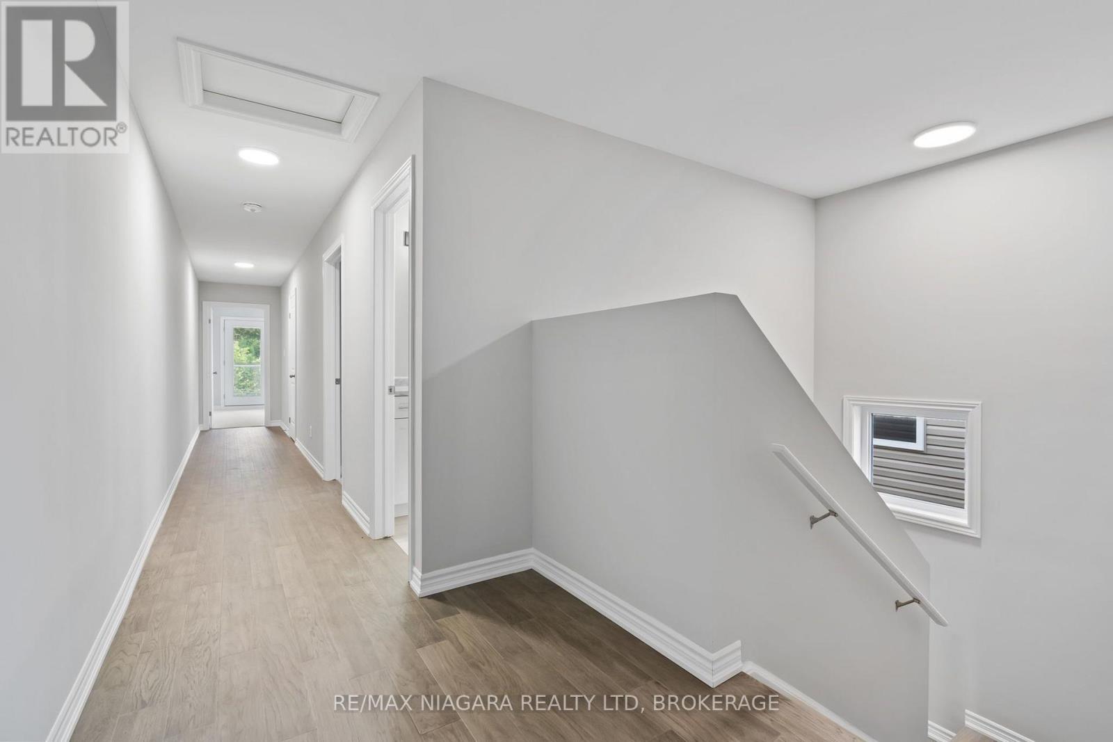 51 Superior Street Property Photo 11