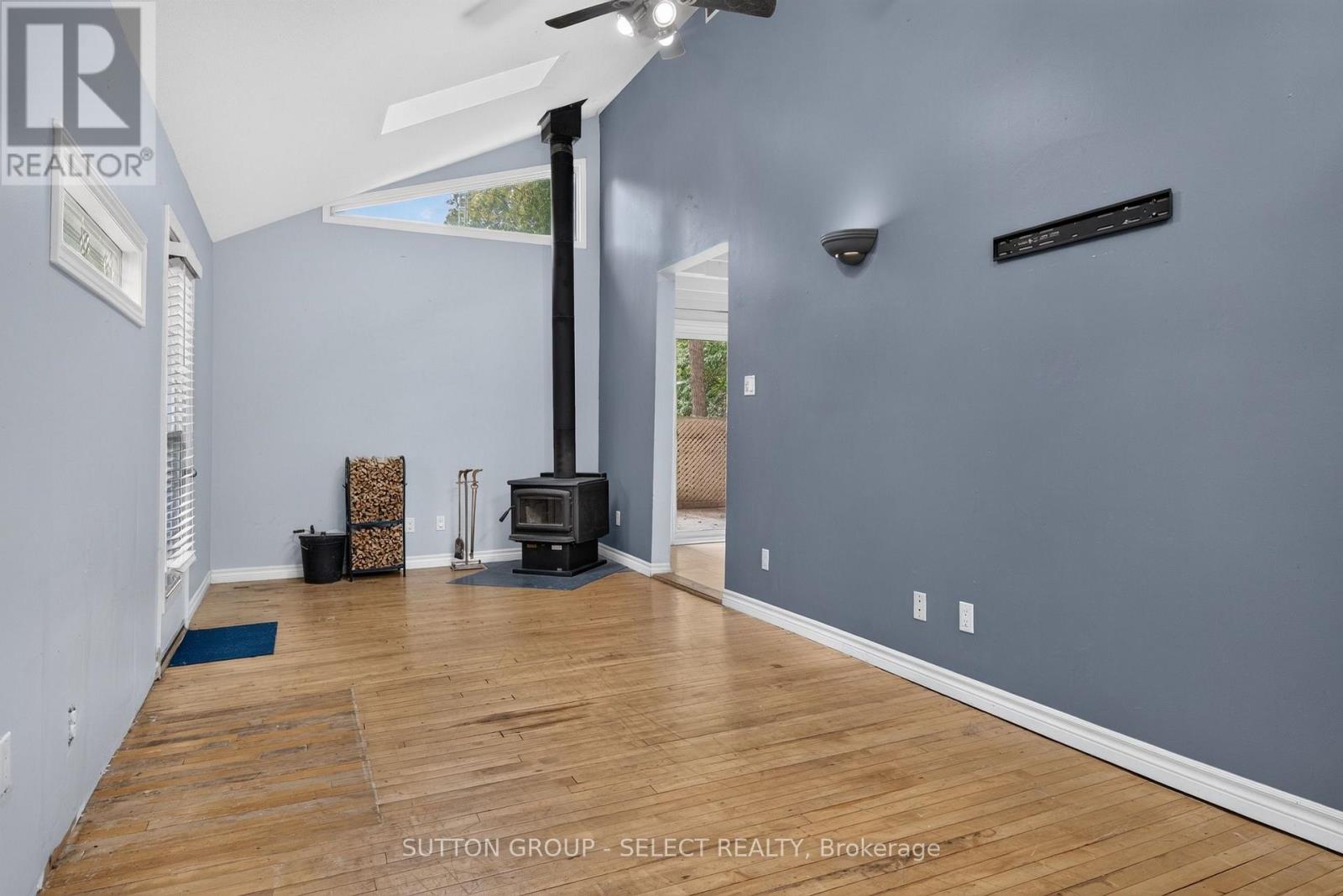 27960 Park Drive Property Photo 4