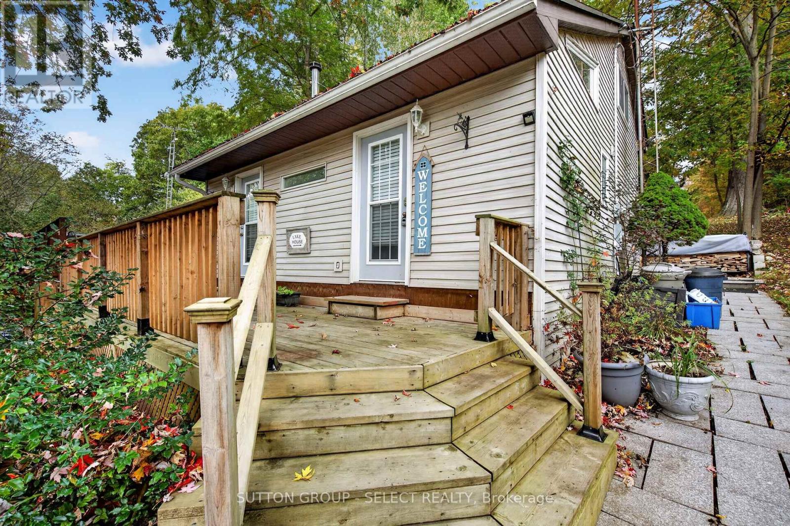 27960 Park Drive Property Photo 17