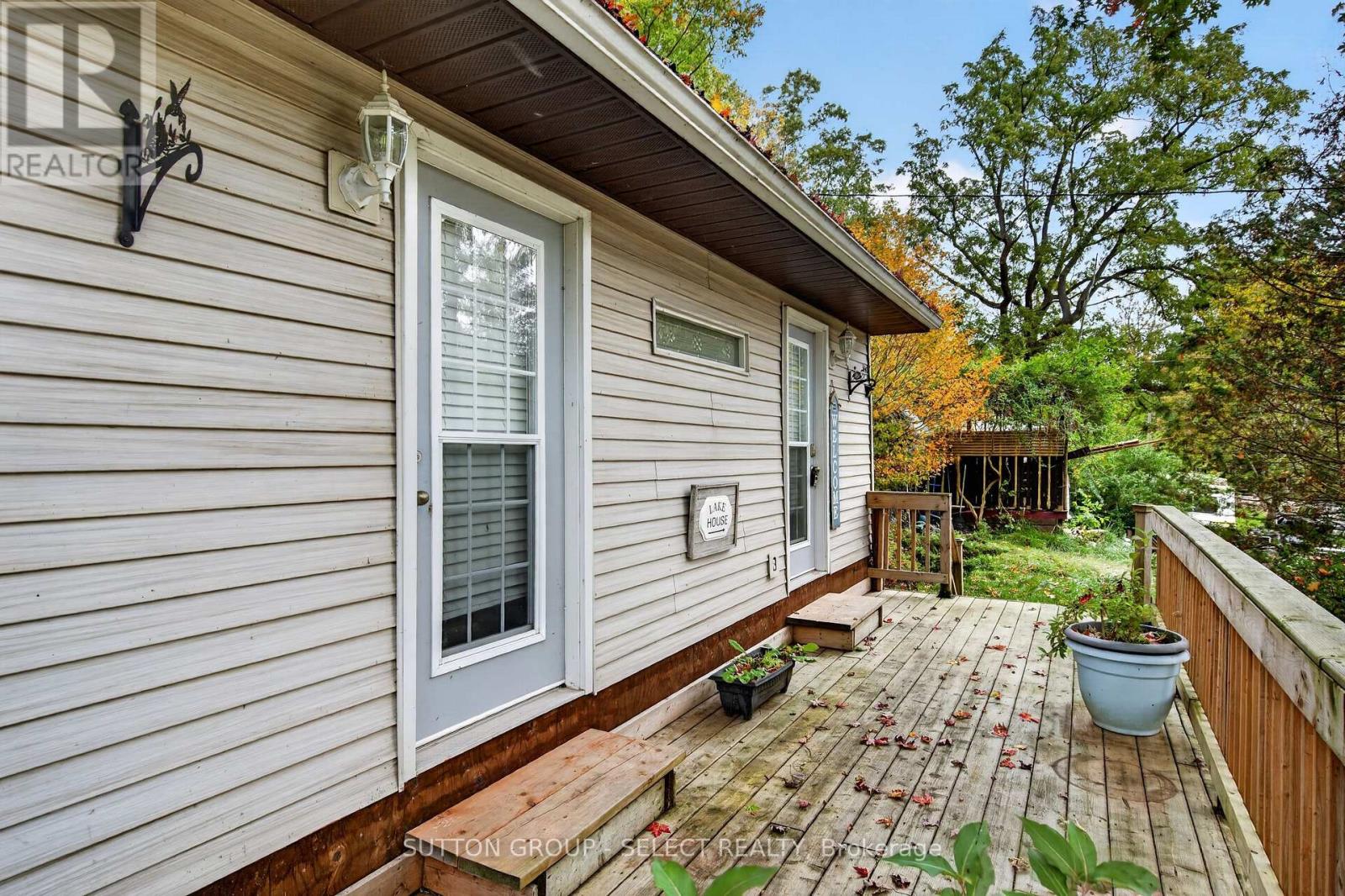 27960 Park Drive Property Photo 18