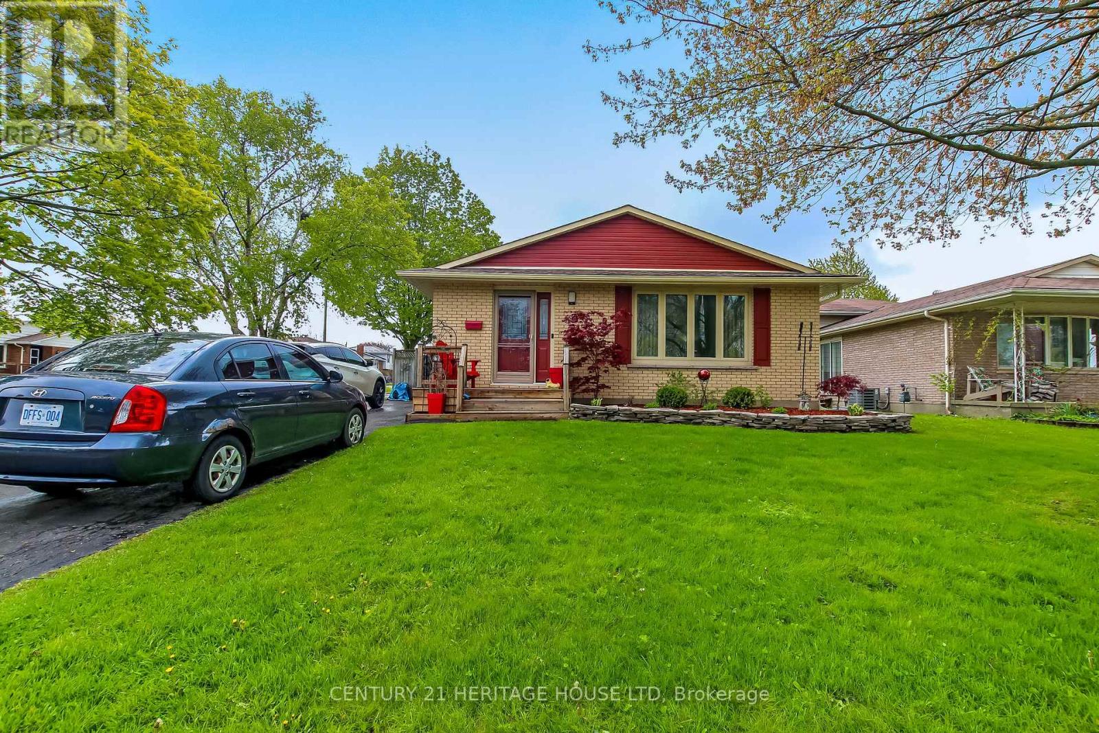 2 David Drive Property Photo 2