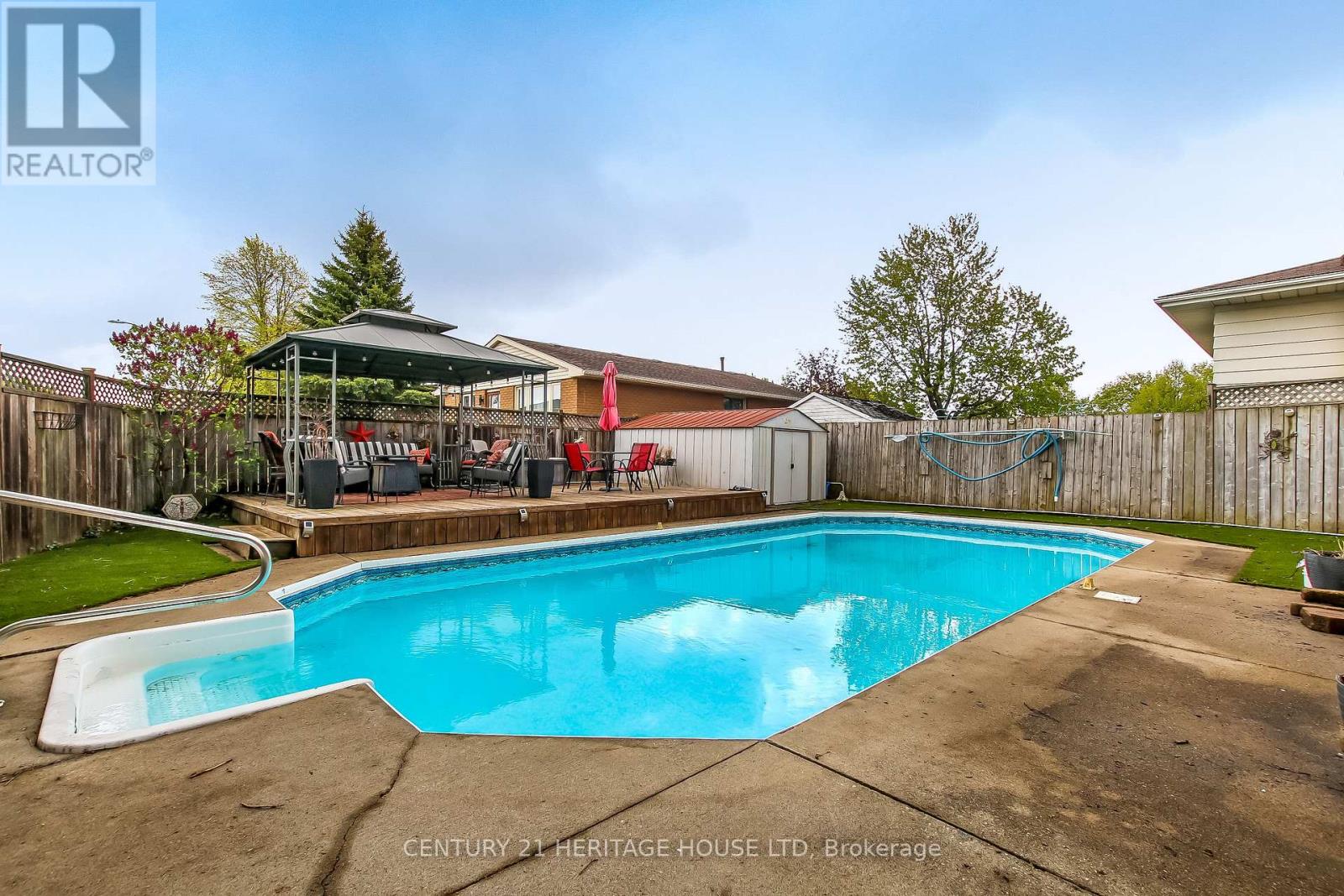 2 David Drive Property Photo 3