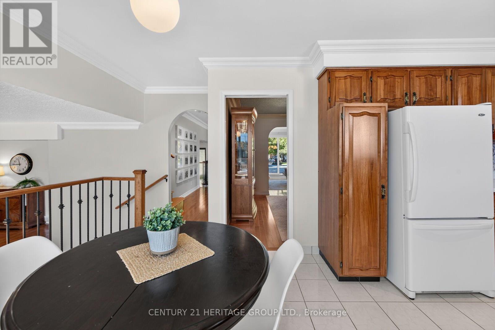 19 Meadowbrook Crescent Property Photo 13