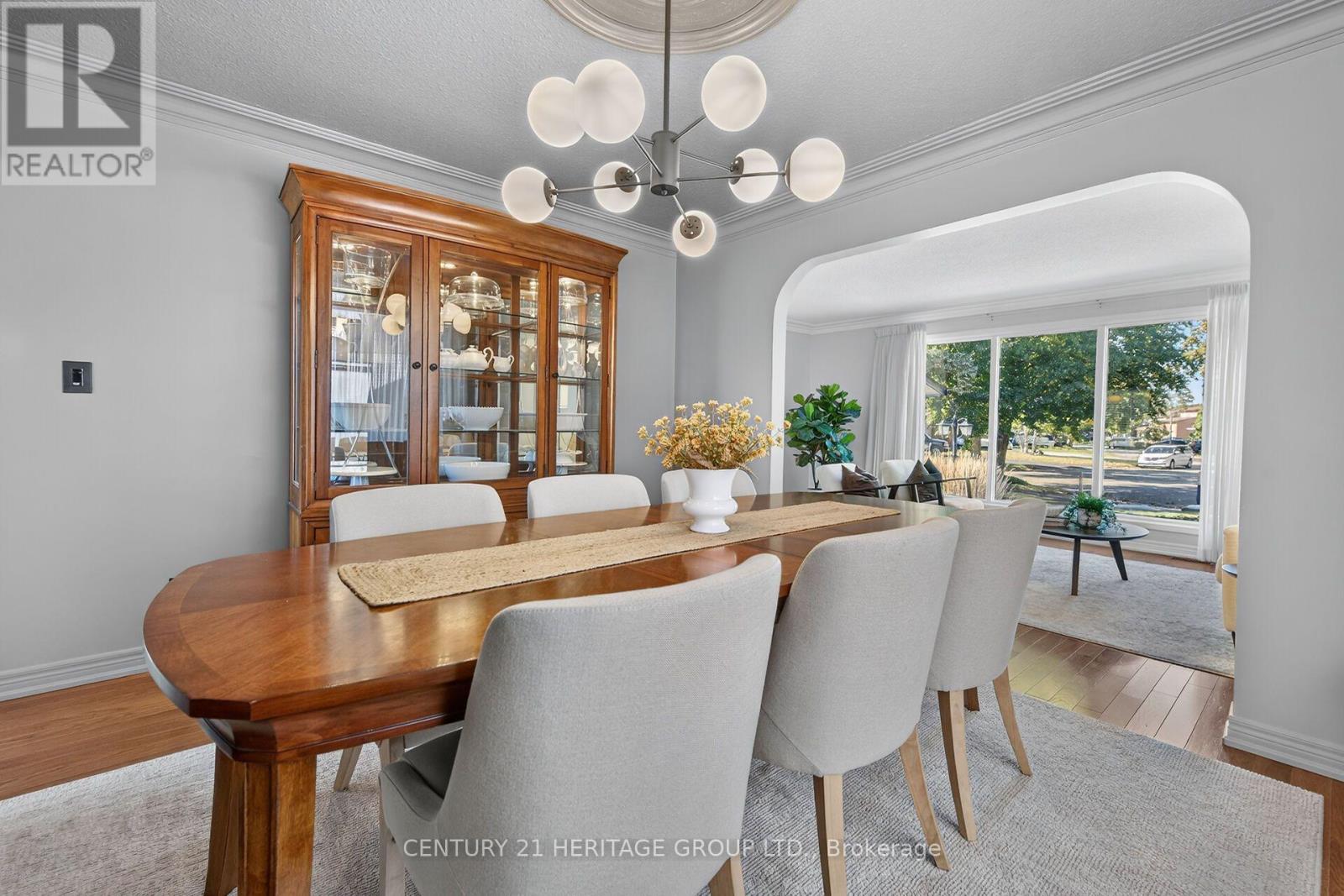 19 Meadowbrook Crescent Property Photo 14