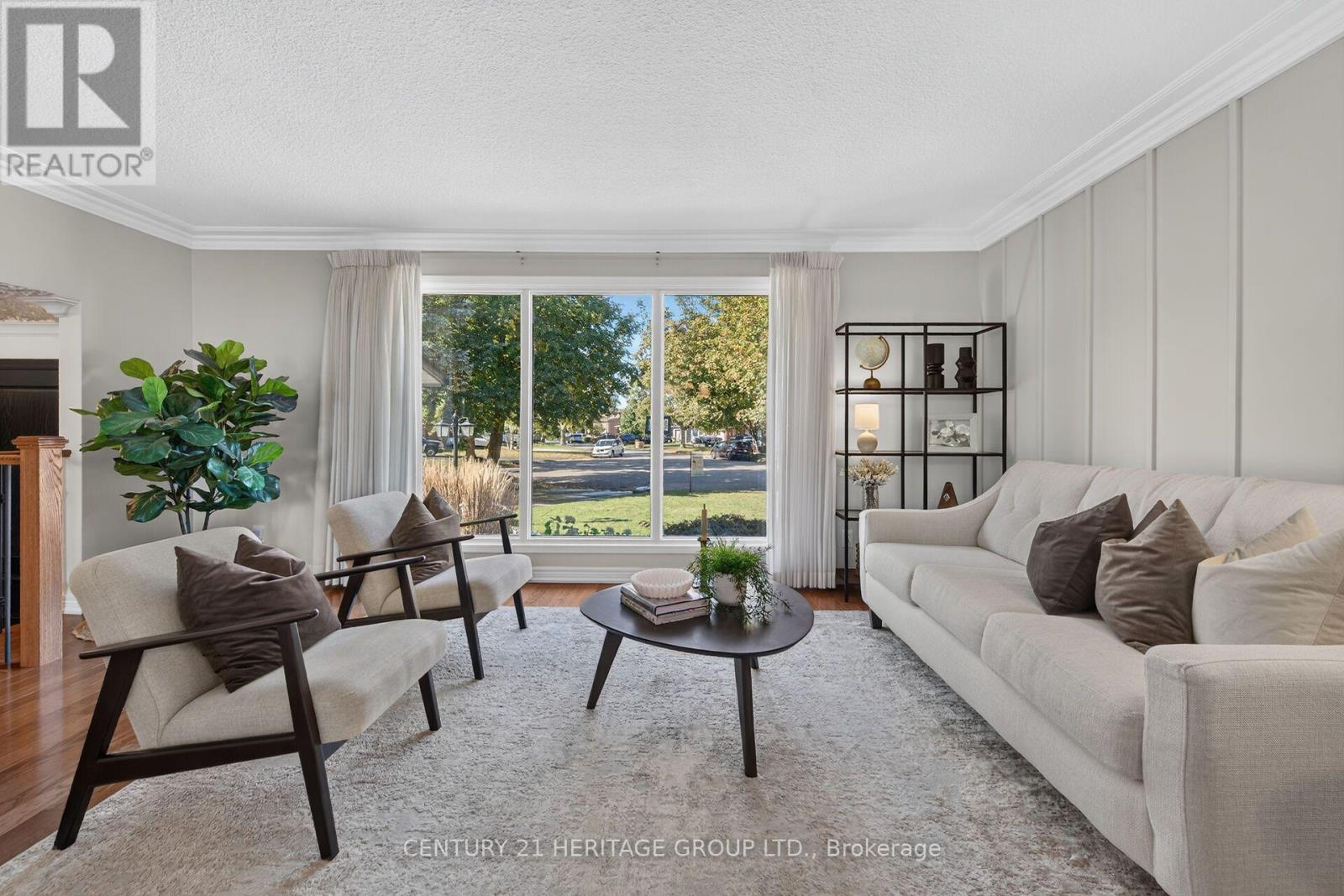 19 Meadowbrook Crescent Property Photo 16