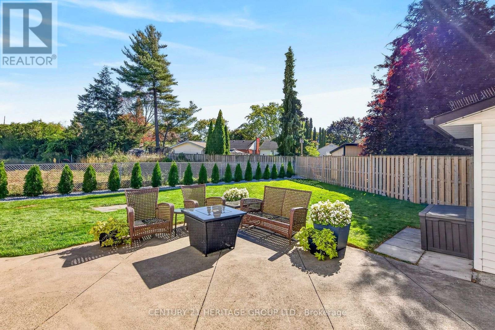19 Meadowbrook Crescent Property Photo 43