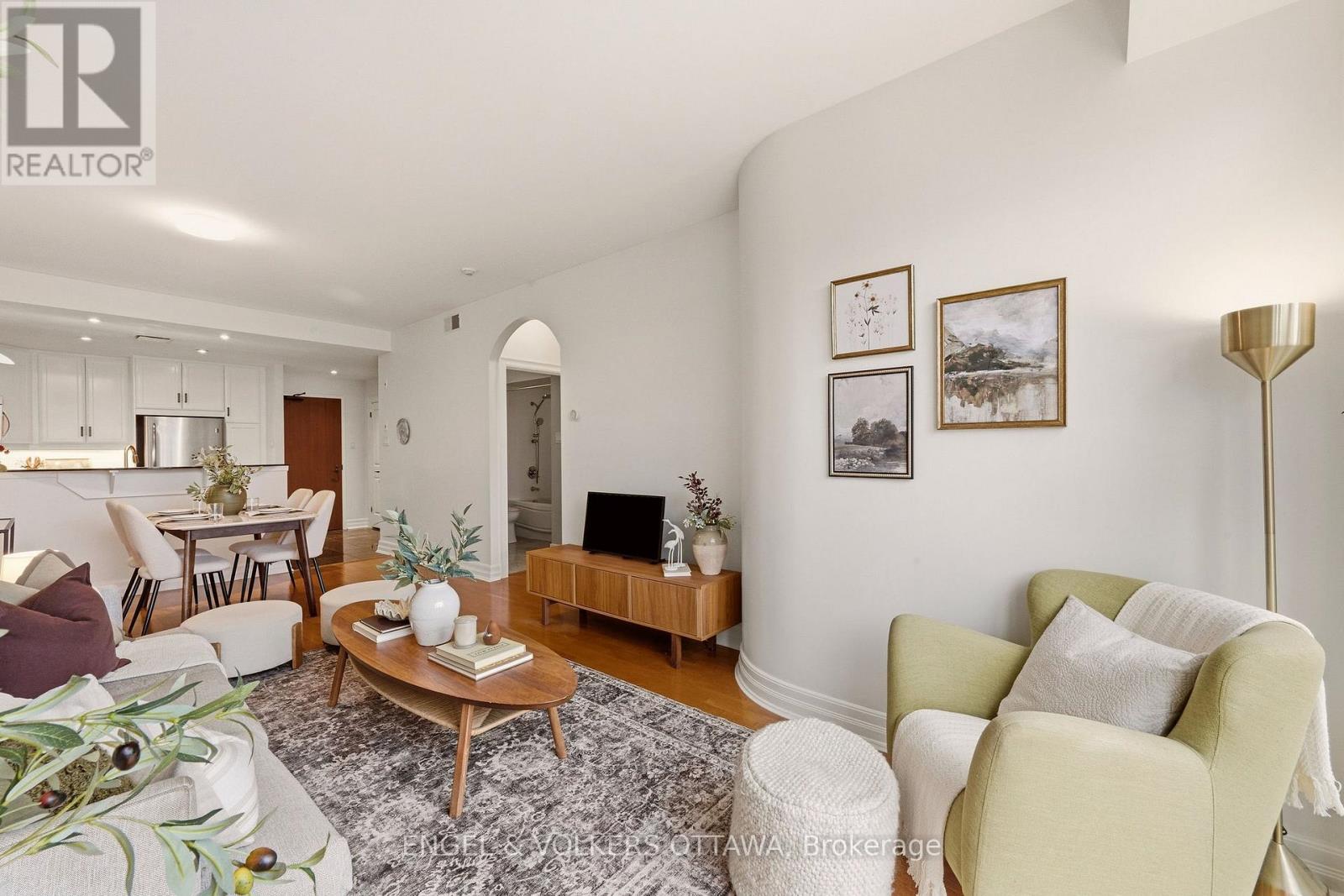 312 - 320 Mcleod Street Property Photo 16
