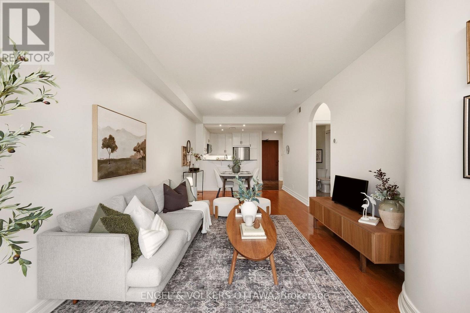 312 - 320 Mcleod Street Property Photo 17