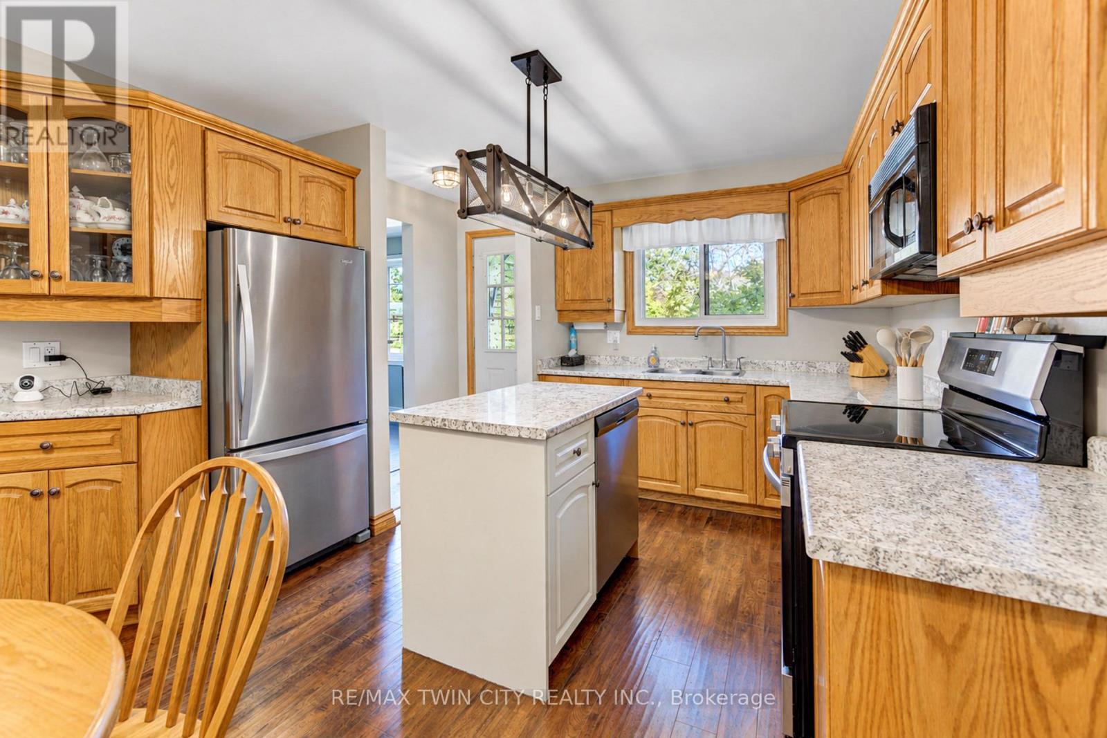 73 Belton Drive Property Photo 6
