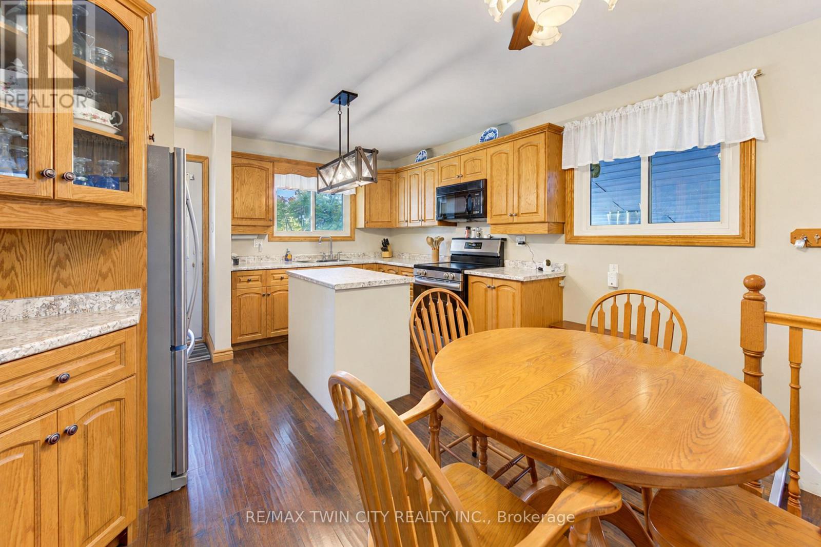 73 Belton Drive Property Photo 8