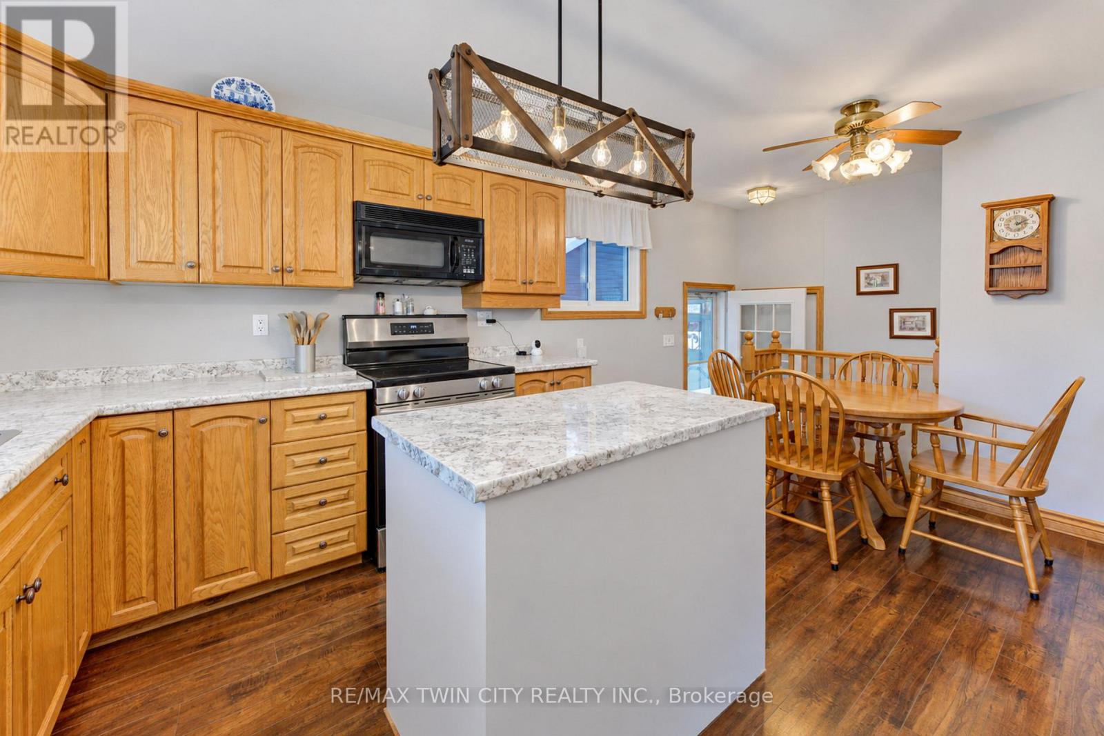 73 Belton Drive Property Photo 13