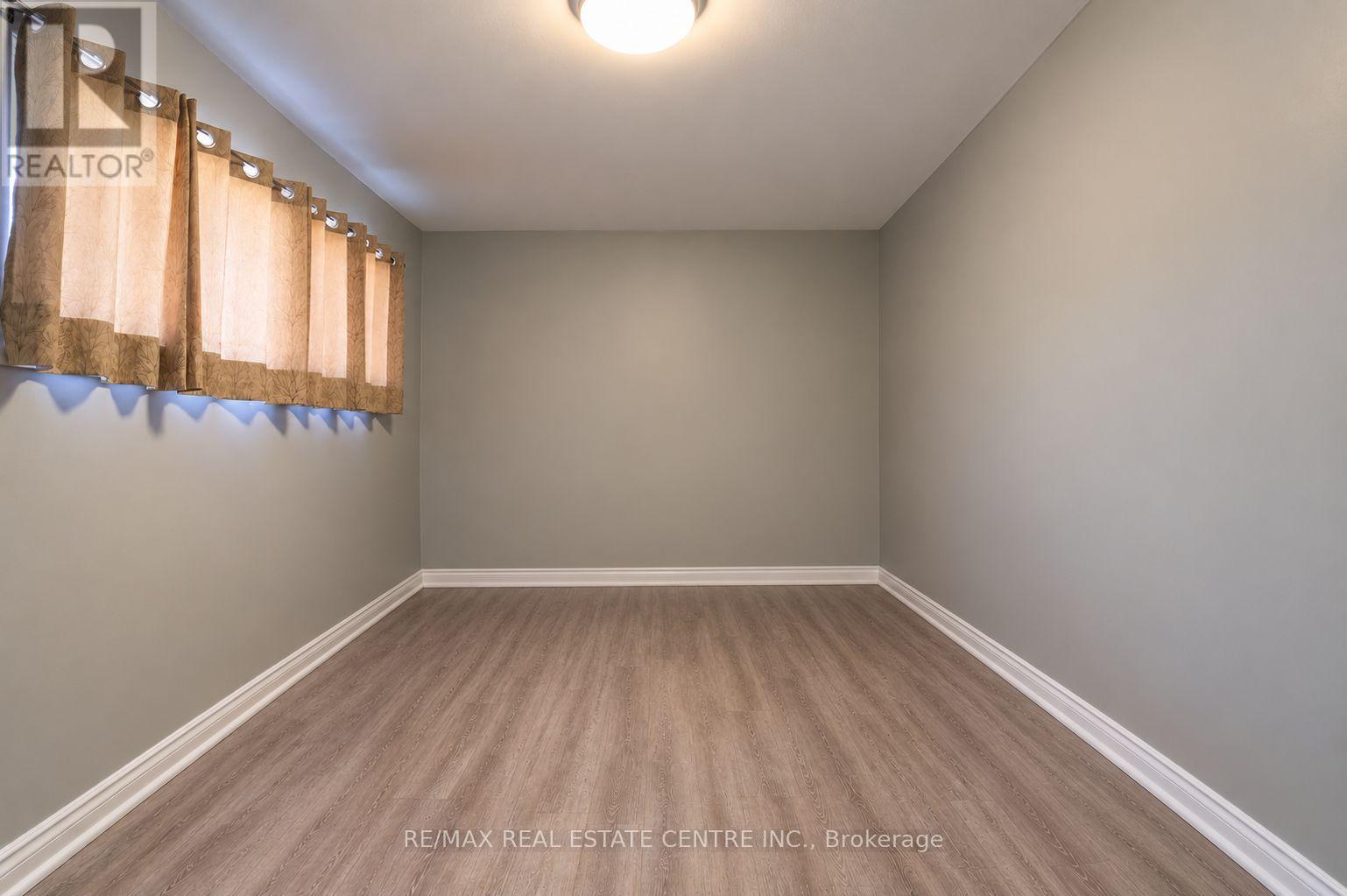 27 Woodman Drive N Property Photo 23