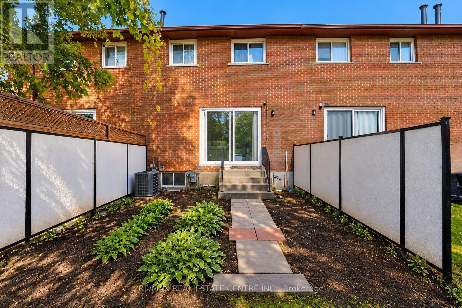 27 Woodman Drive N Property Photo 30