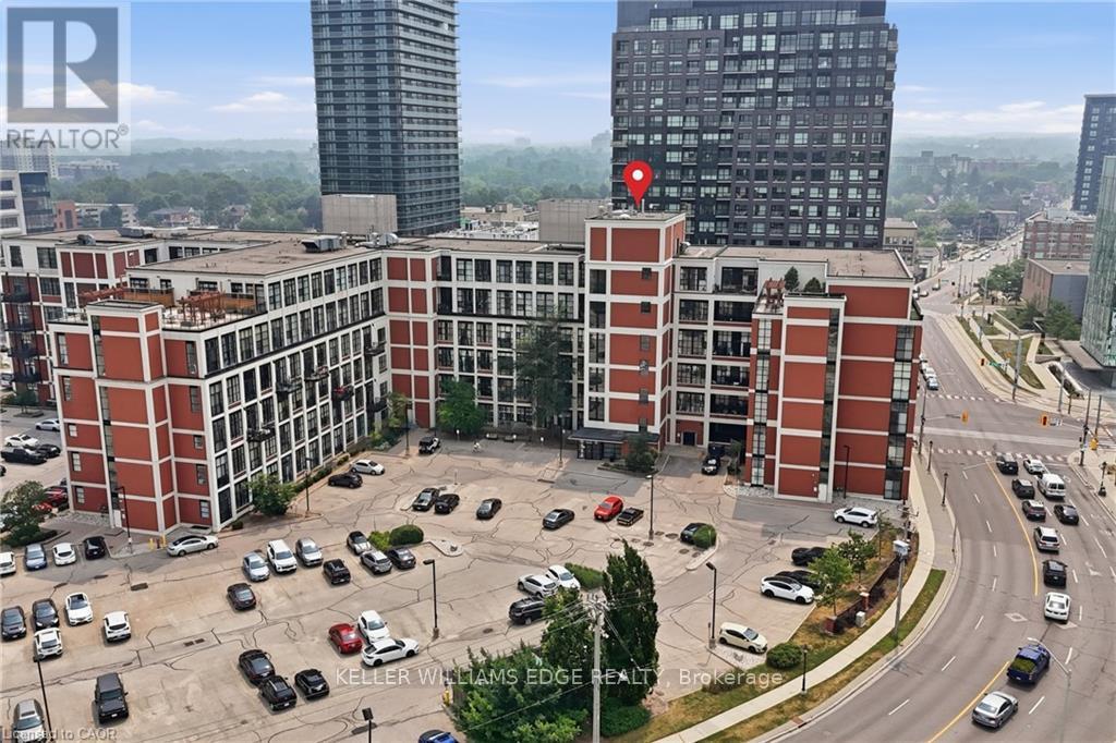 307 - 410 King Street W Property Photo 18