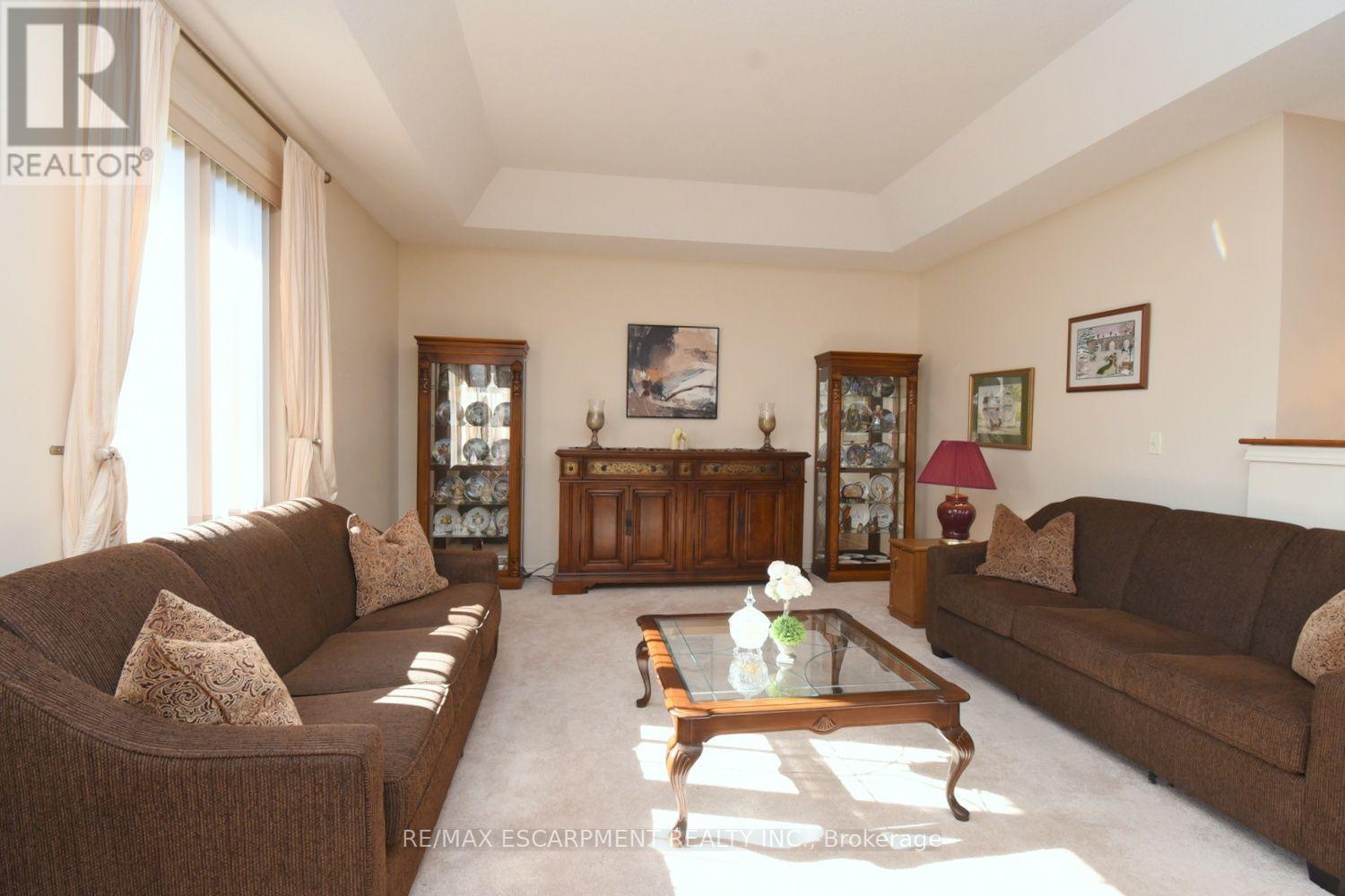 87 Jenifer Drive Property Photo 6