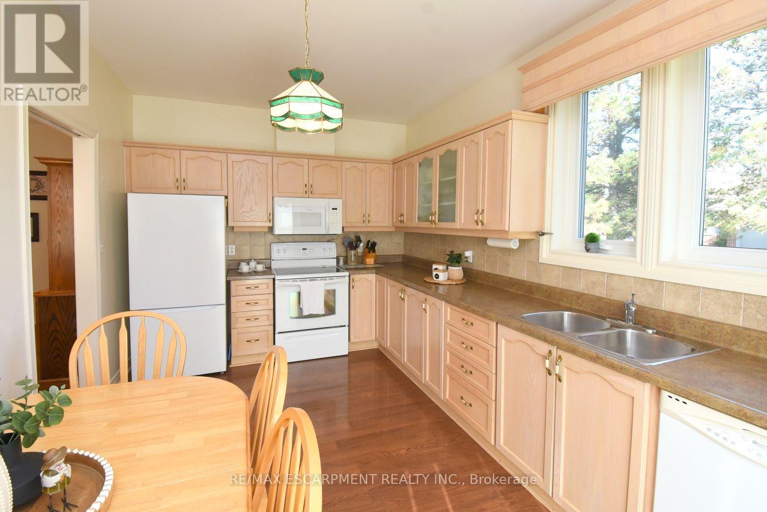 87 Jenifer Drive Property Photo 13