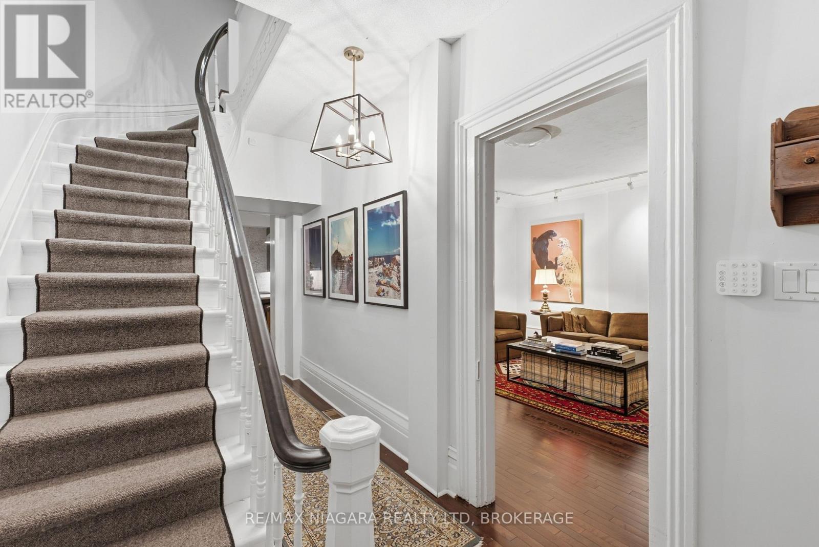 9 Duke Street Property Photo 5