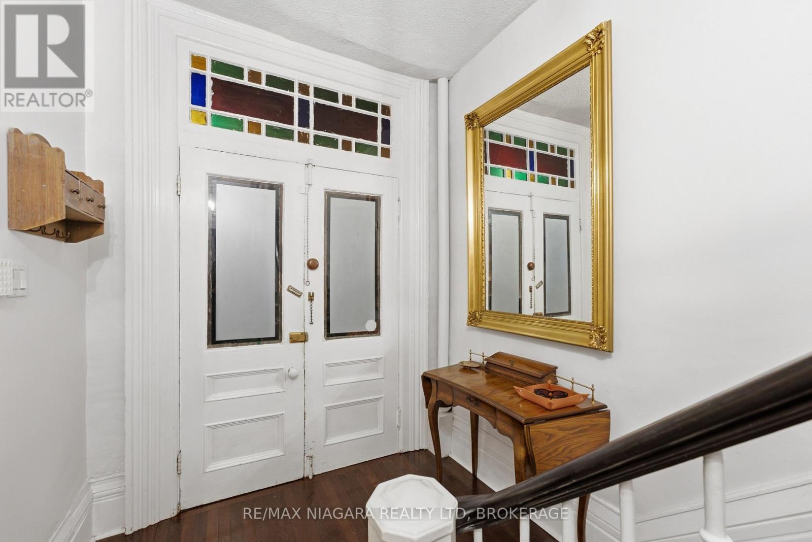 9 Duke Street Property Photo 6