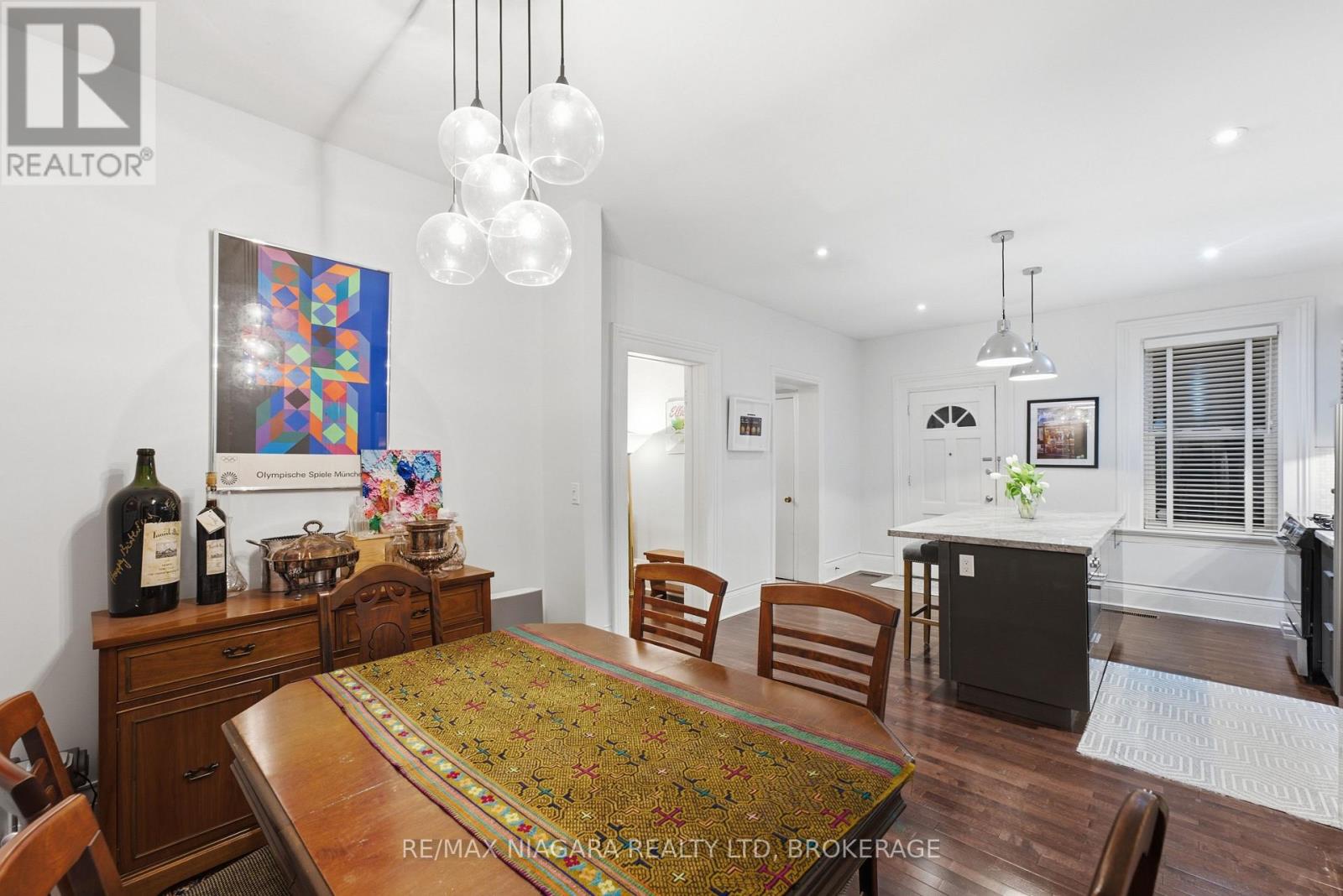 9 Duke Street Property Photo 17