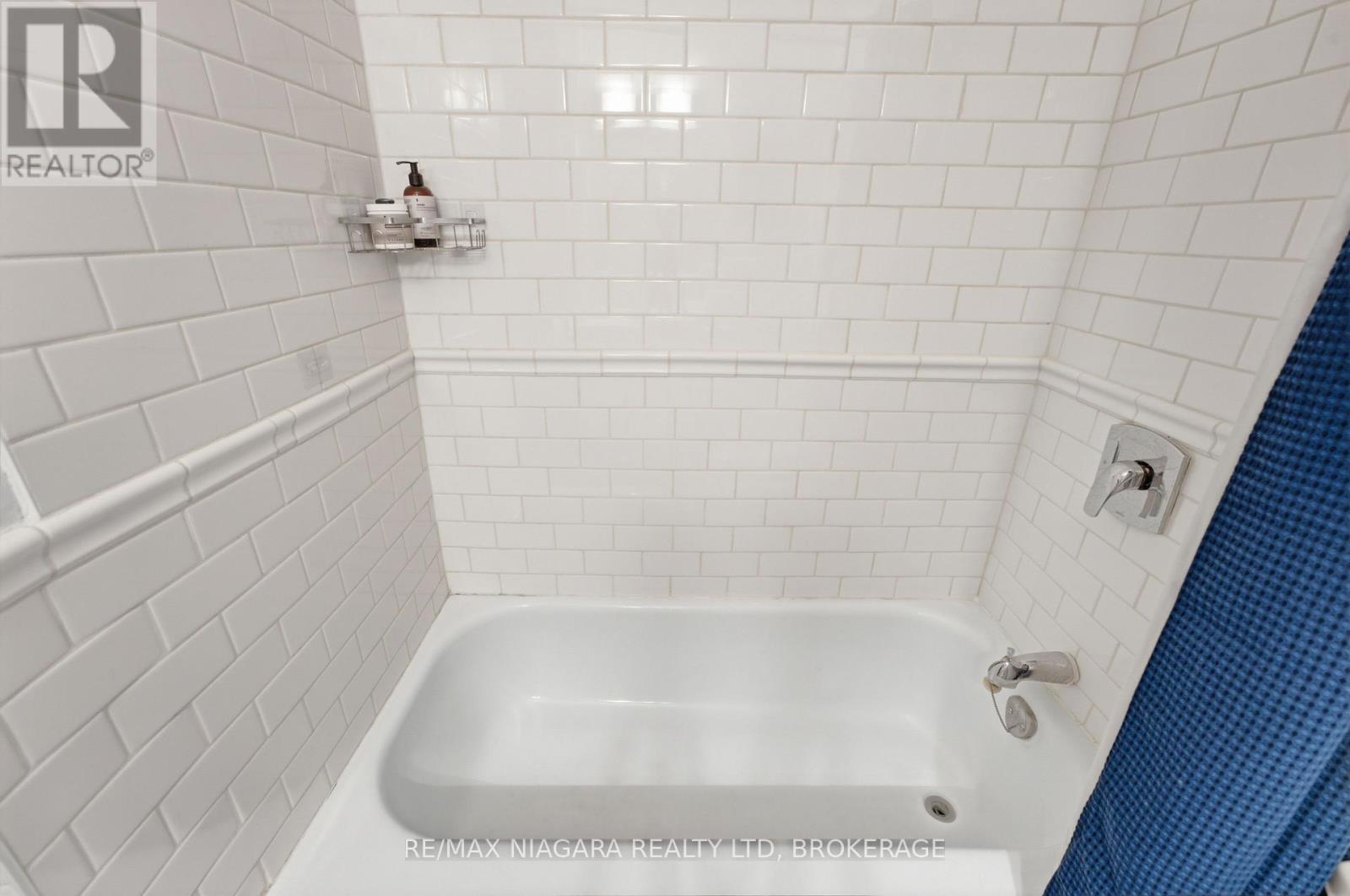 9 Duke Street Property Photo 23