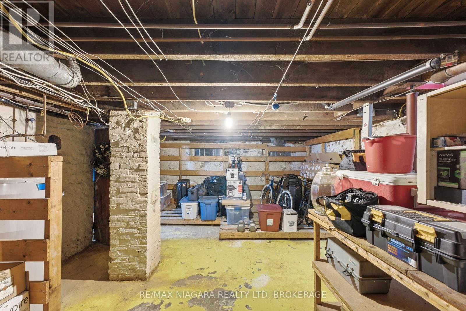 9 Duke Street Property Photo 25