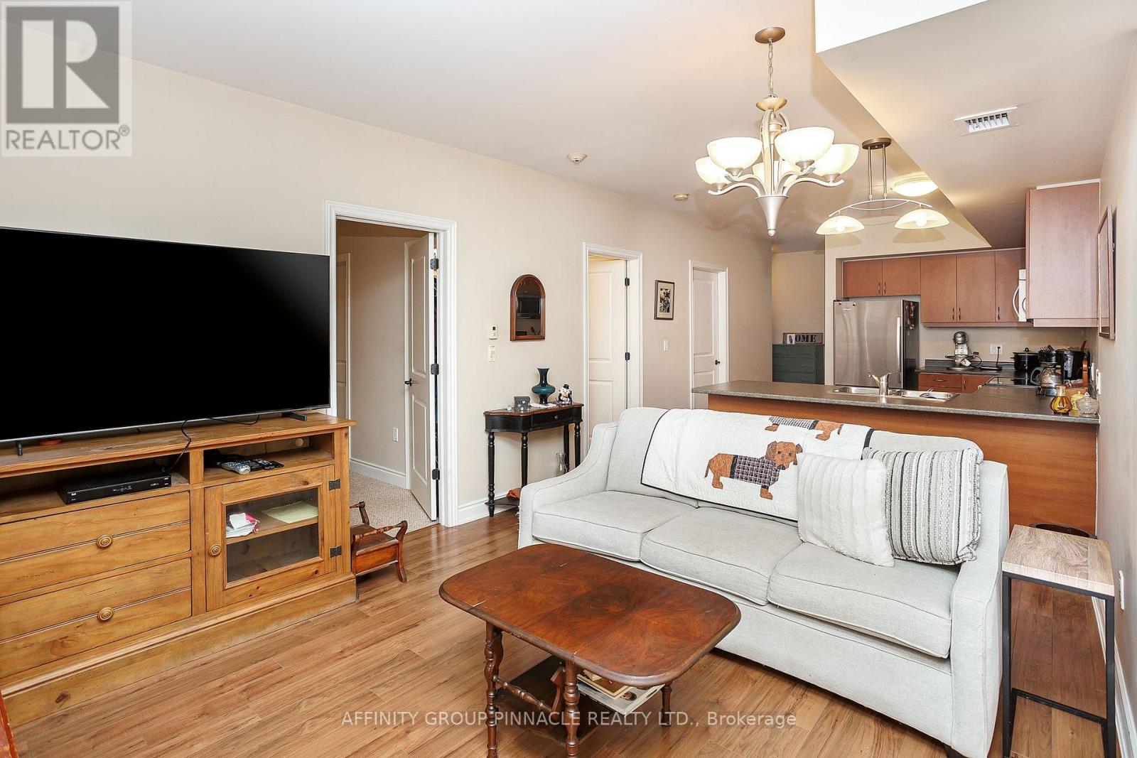 105 - 94 Francis Street W Property Photo 13