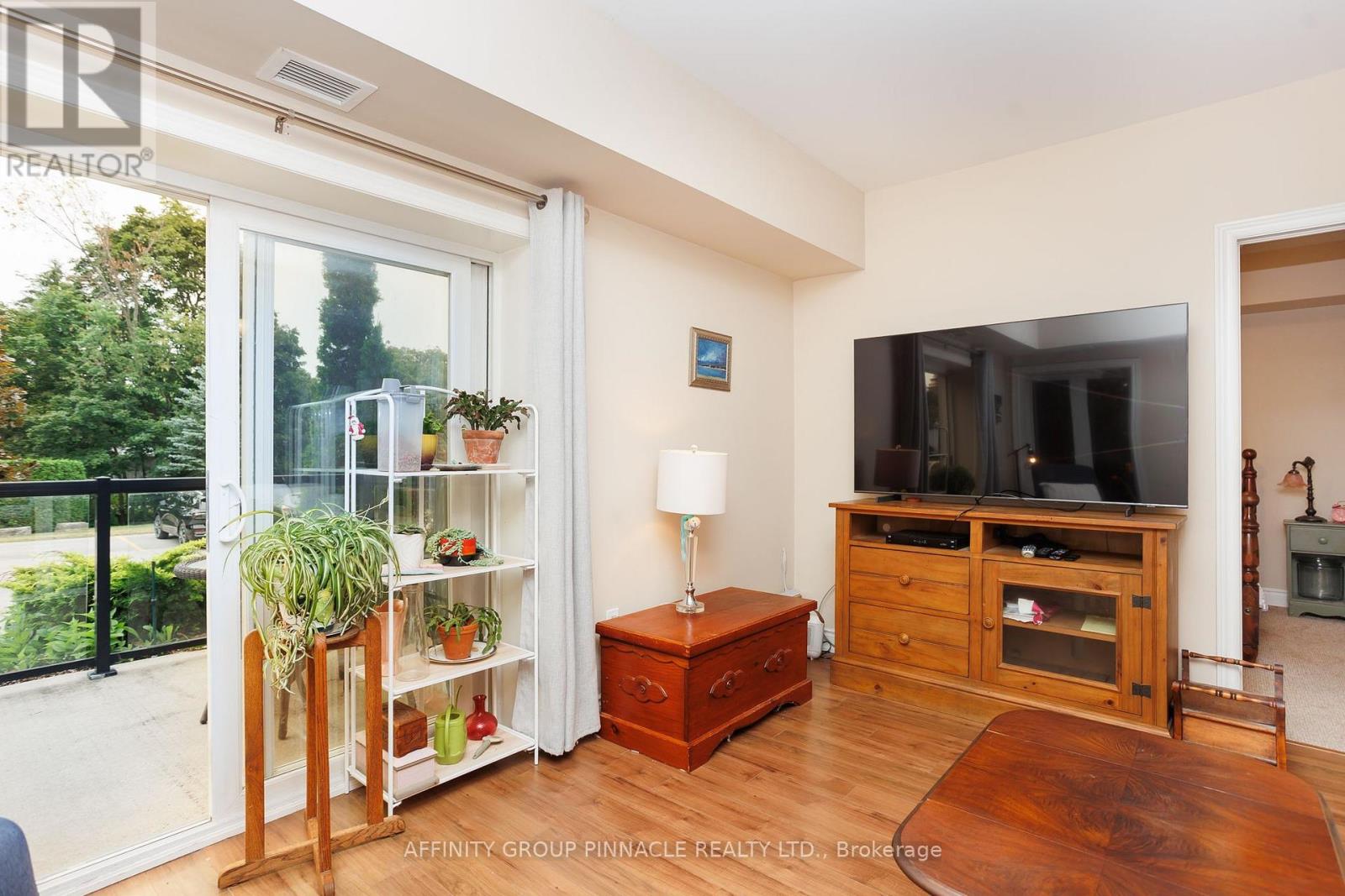 105 - 94 Francis Street W Property Photo 14