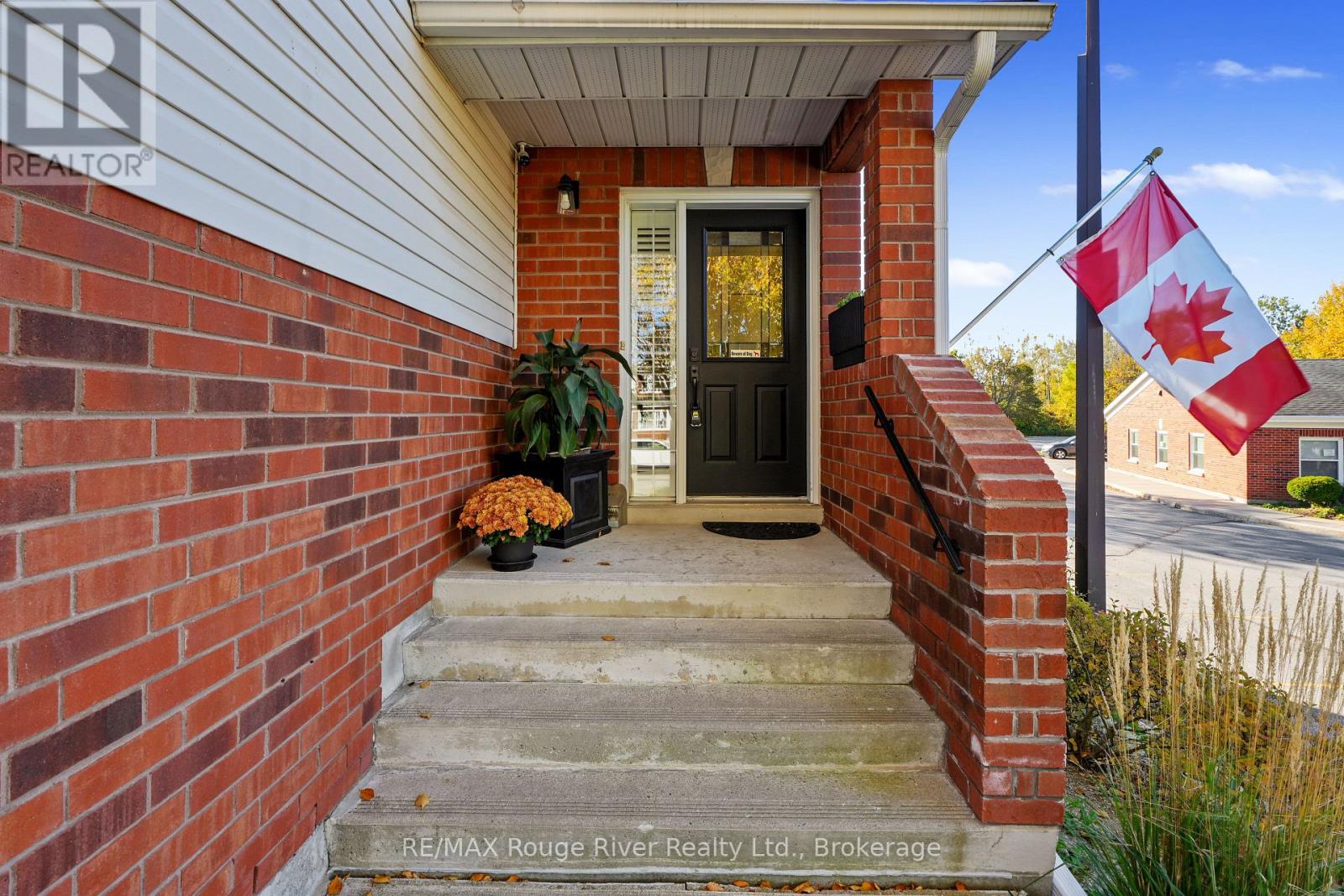 49 Ballantine Street Property Photo 6