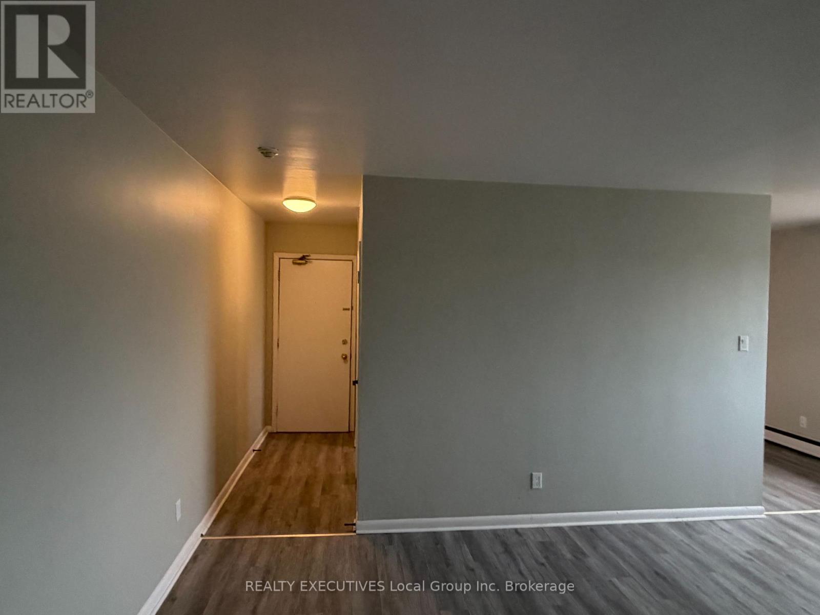 14 Milford Crescent Property Photo 20