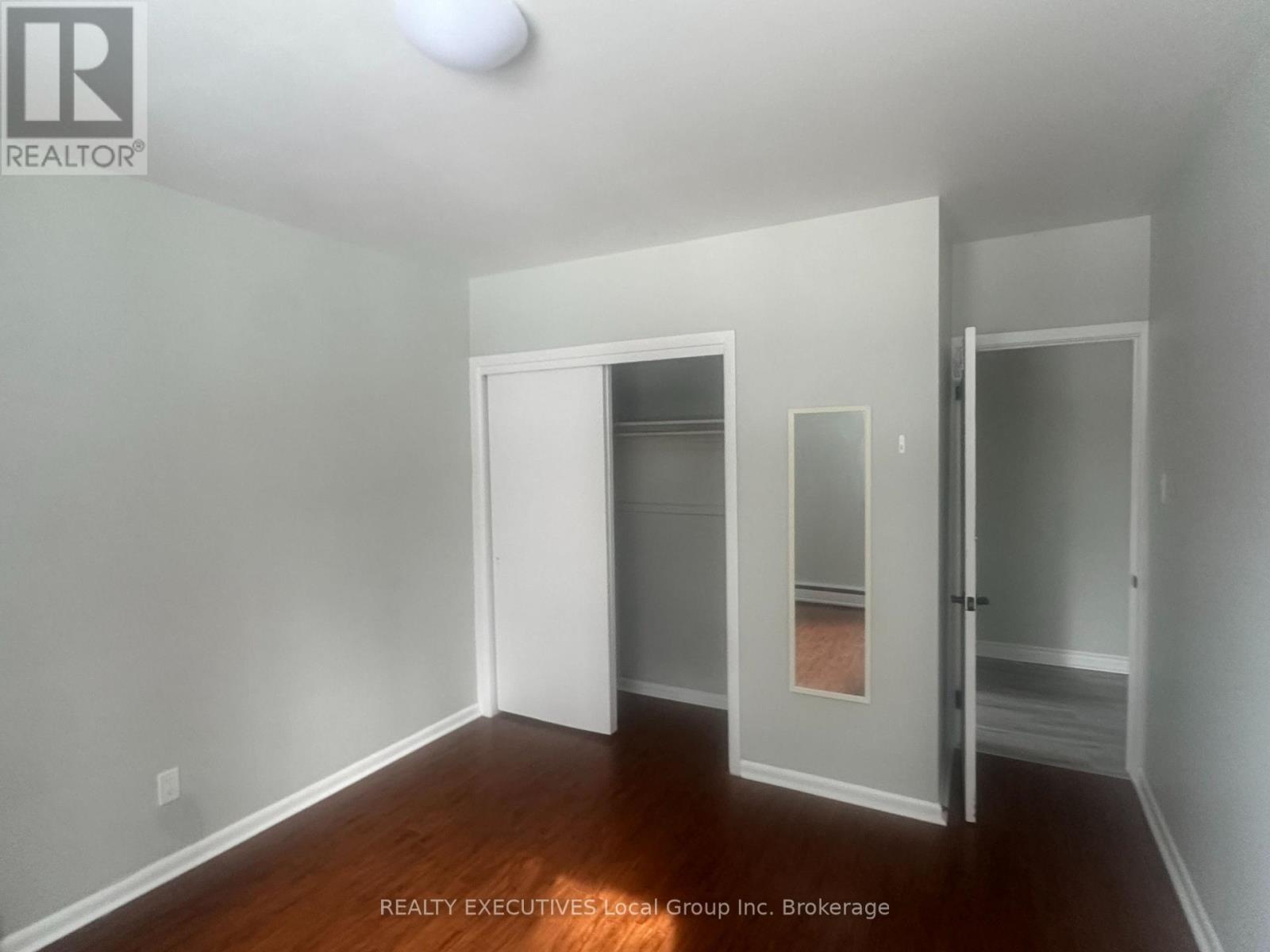 14 Milford Crescent Property Photo 35