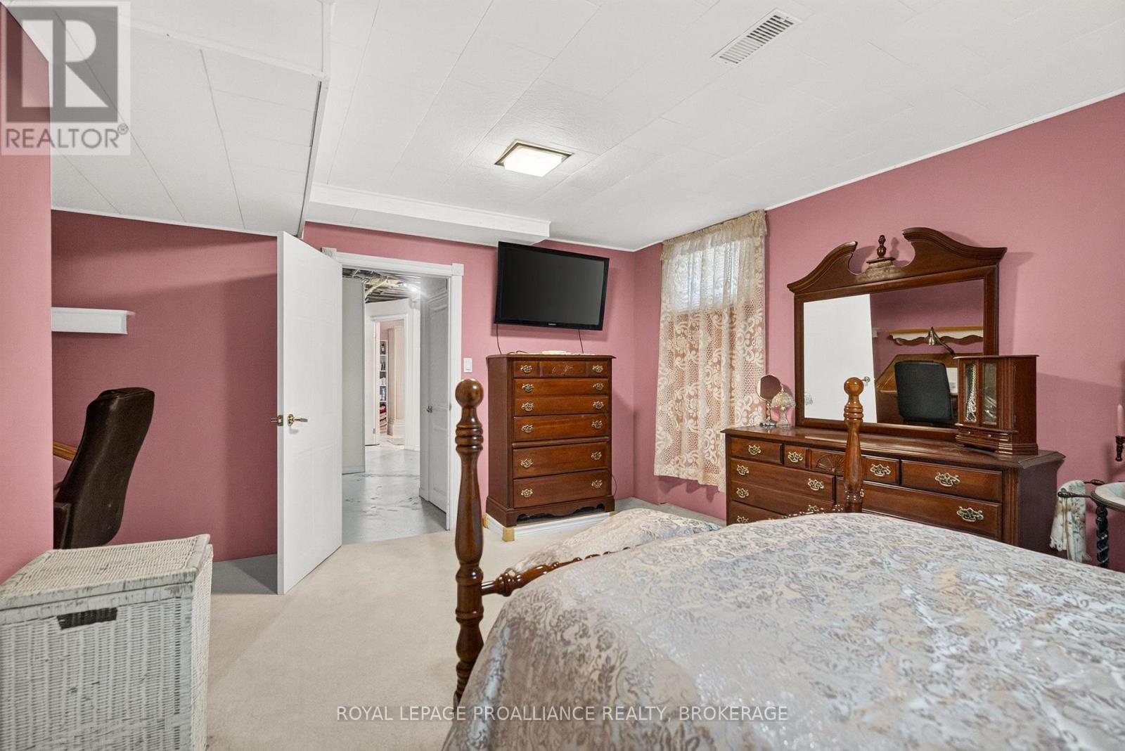 413 Maple Ridge Drive Property Photo 28