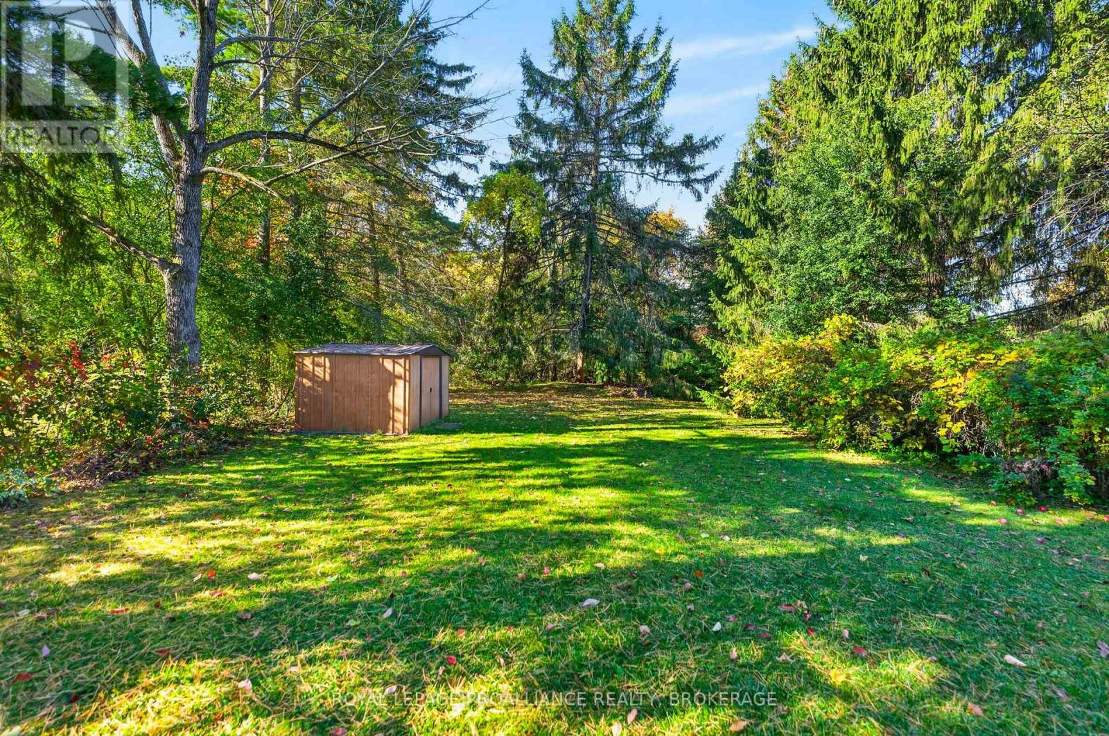 413 Maple Ridge Drive Property Photo 30