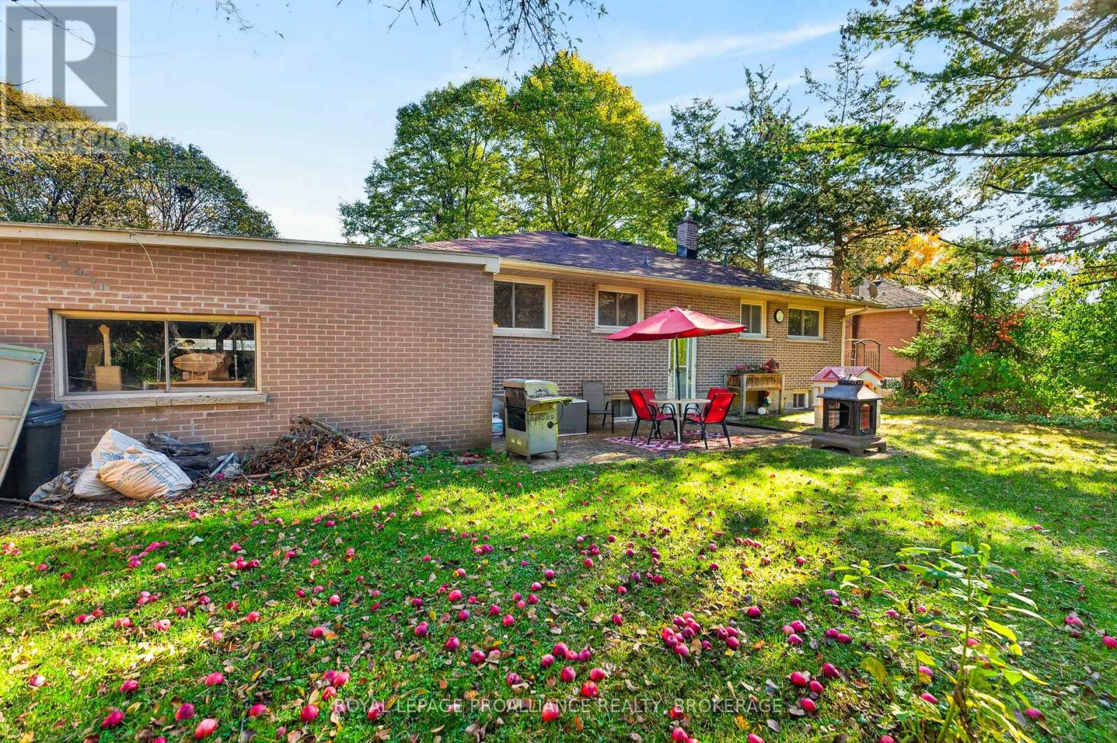 413 Maple Ridge Drive Property Photo 34