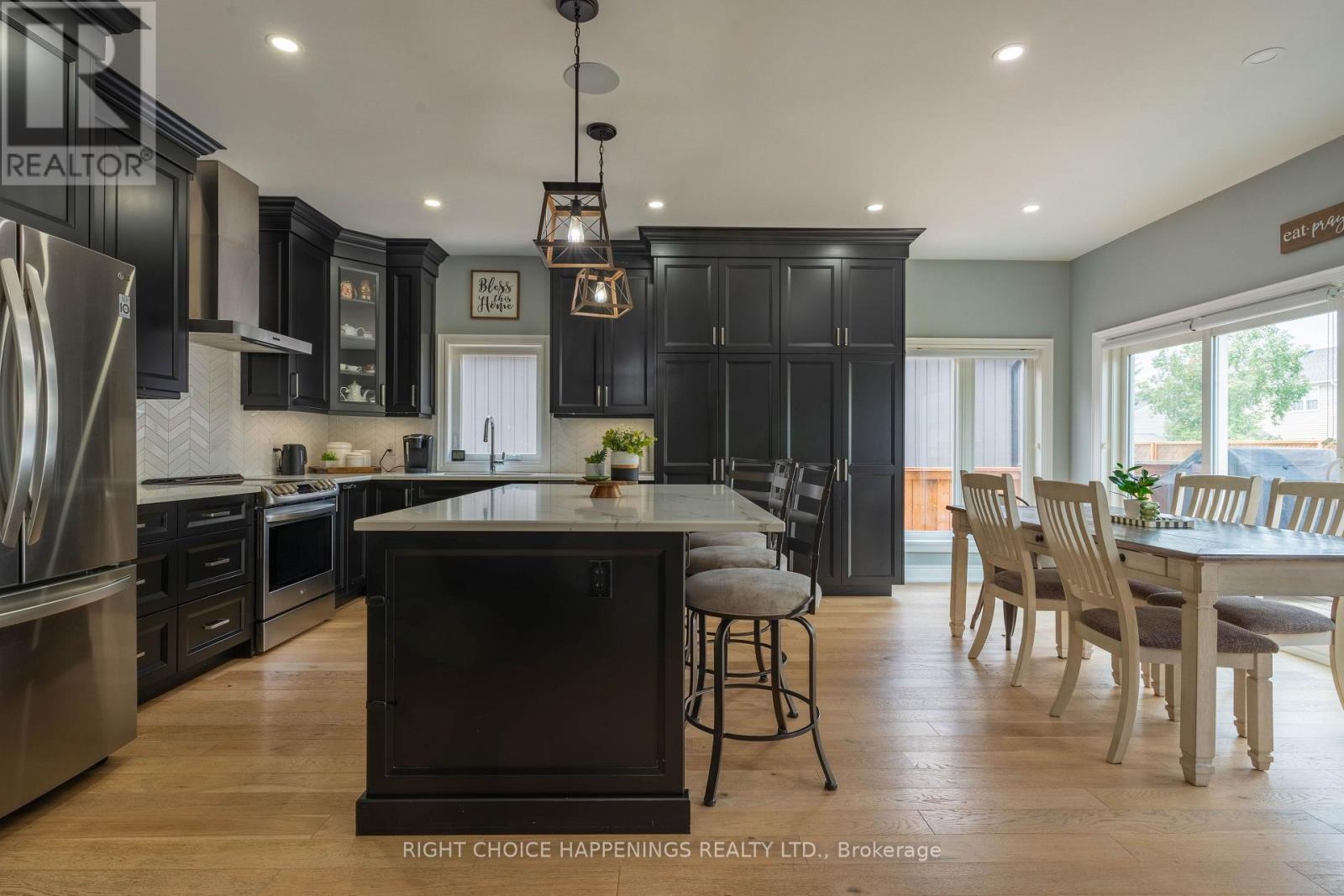 28 Harvard Court Property Photo 7