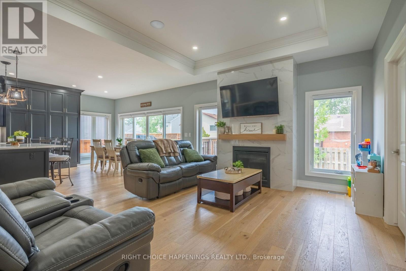 28 Harvard Court Property Photo 8