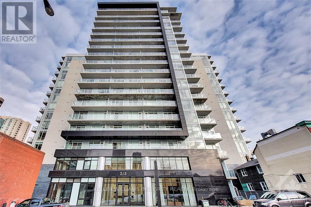 706 - 255 BAY STREET Property Photo 1