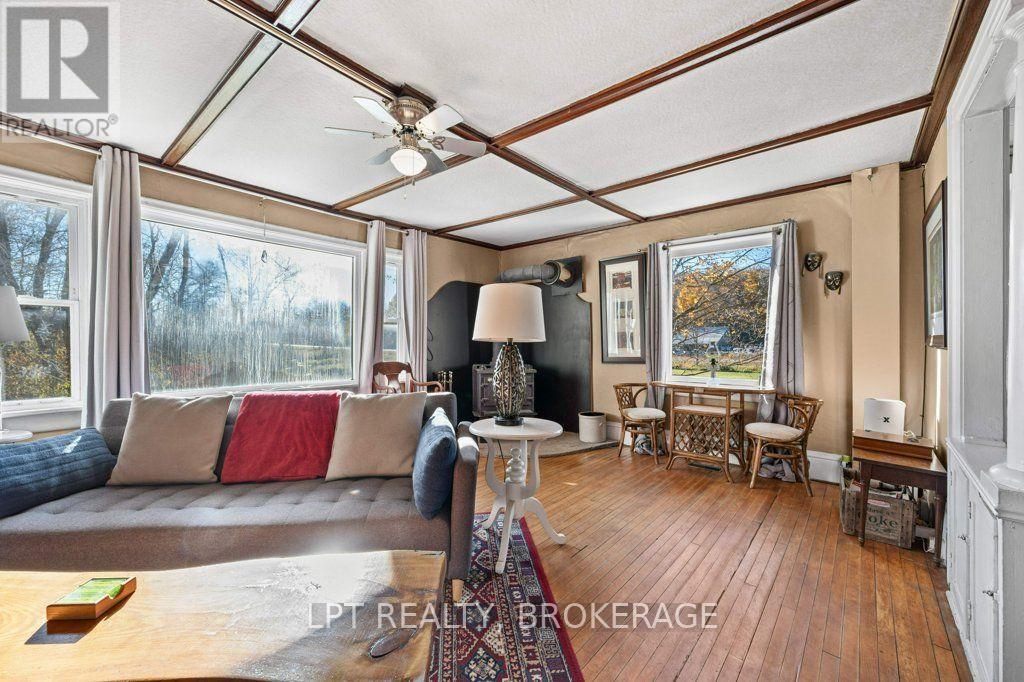 16 Westport Road Property Photo 8